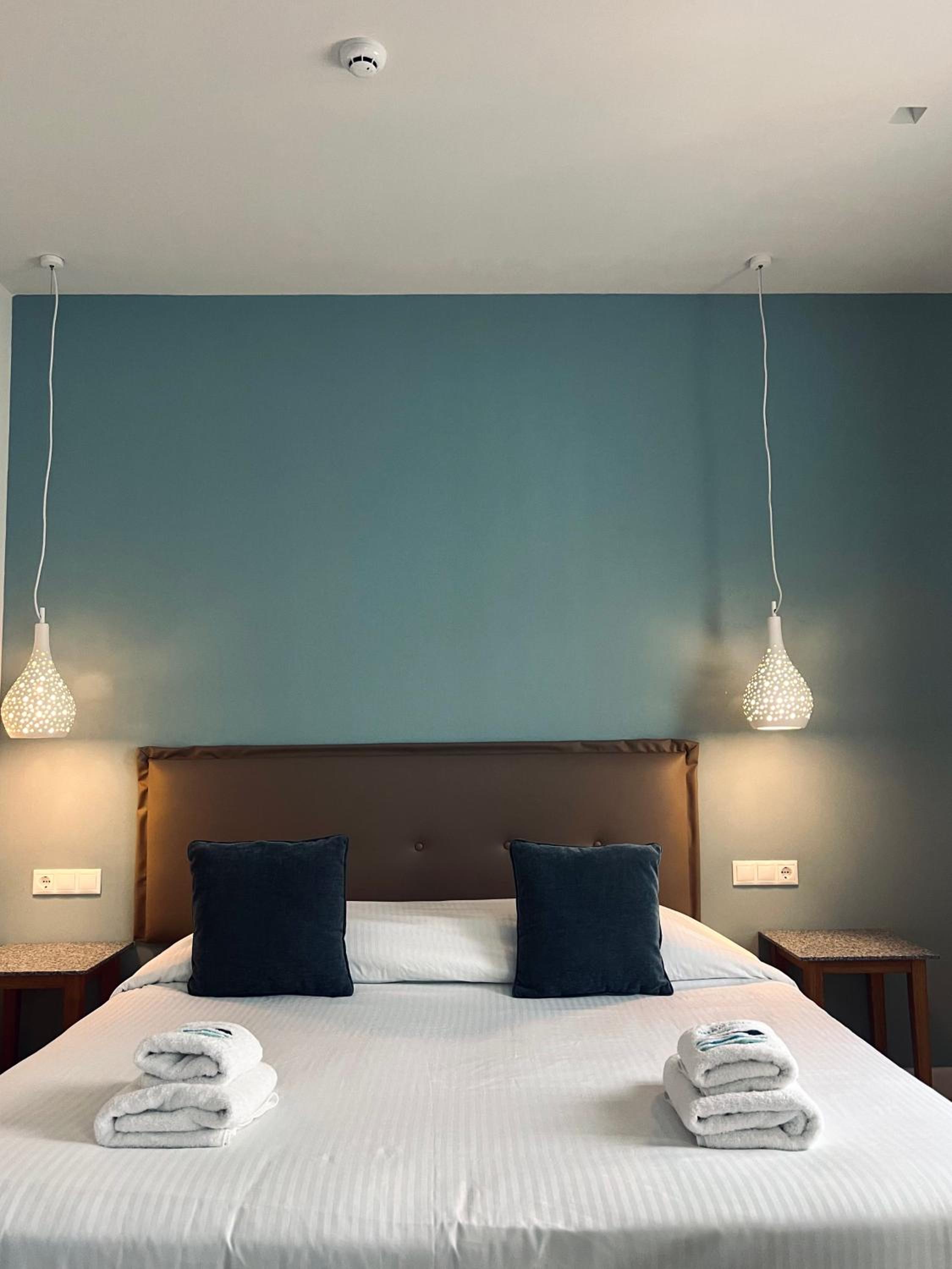 Deluxe Double or Twin Room with City View