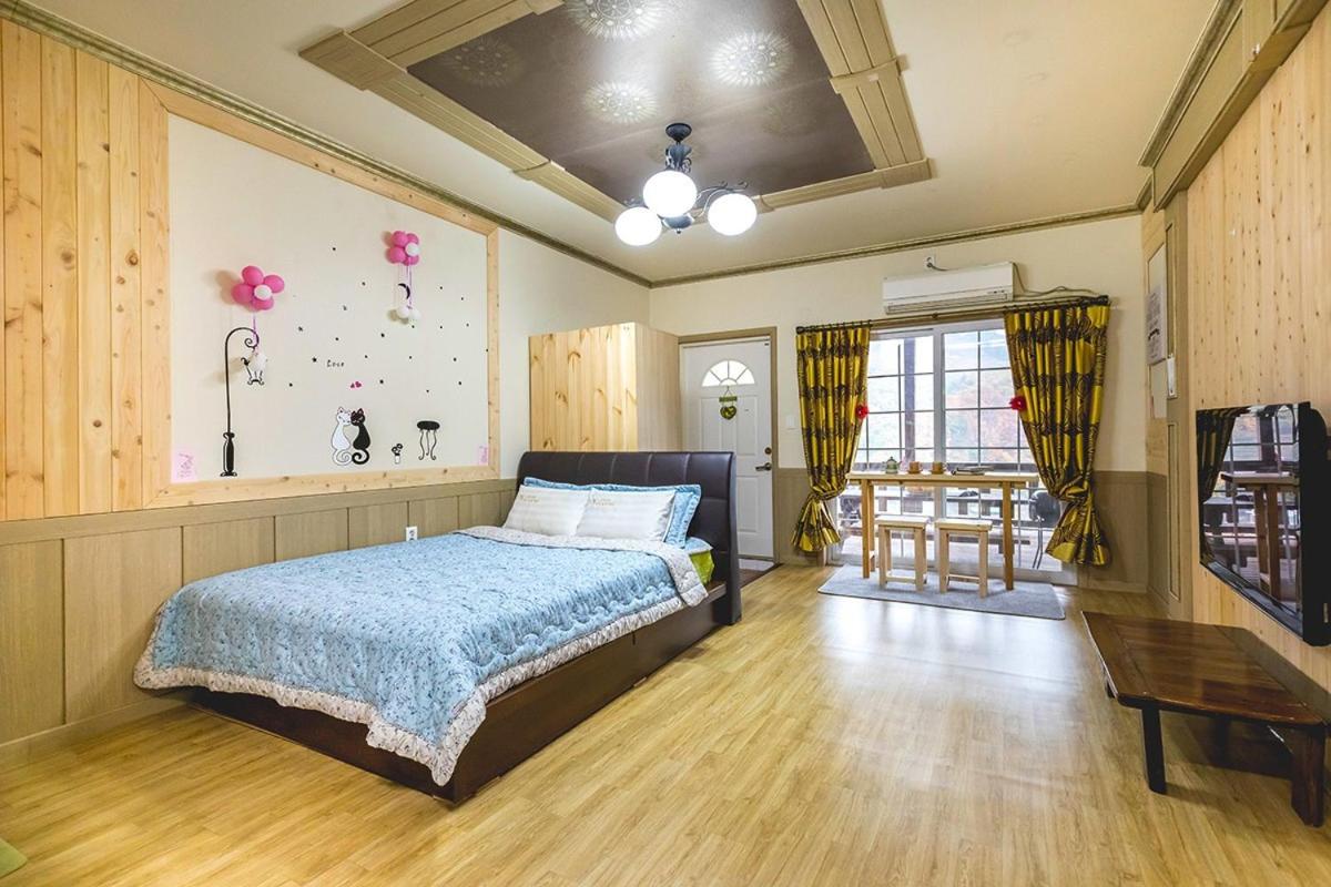 Double Room - Photo 3