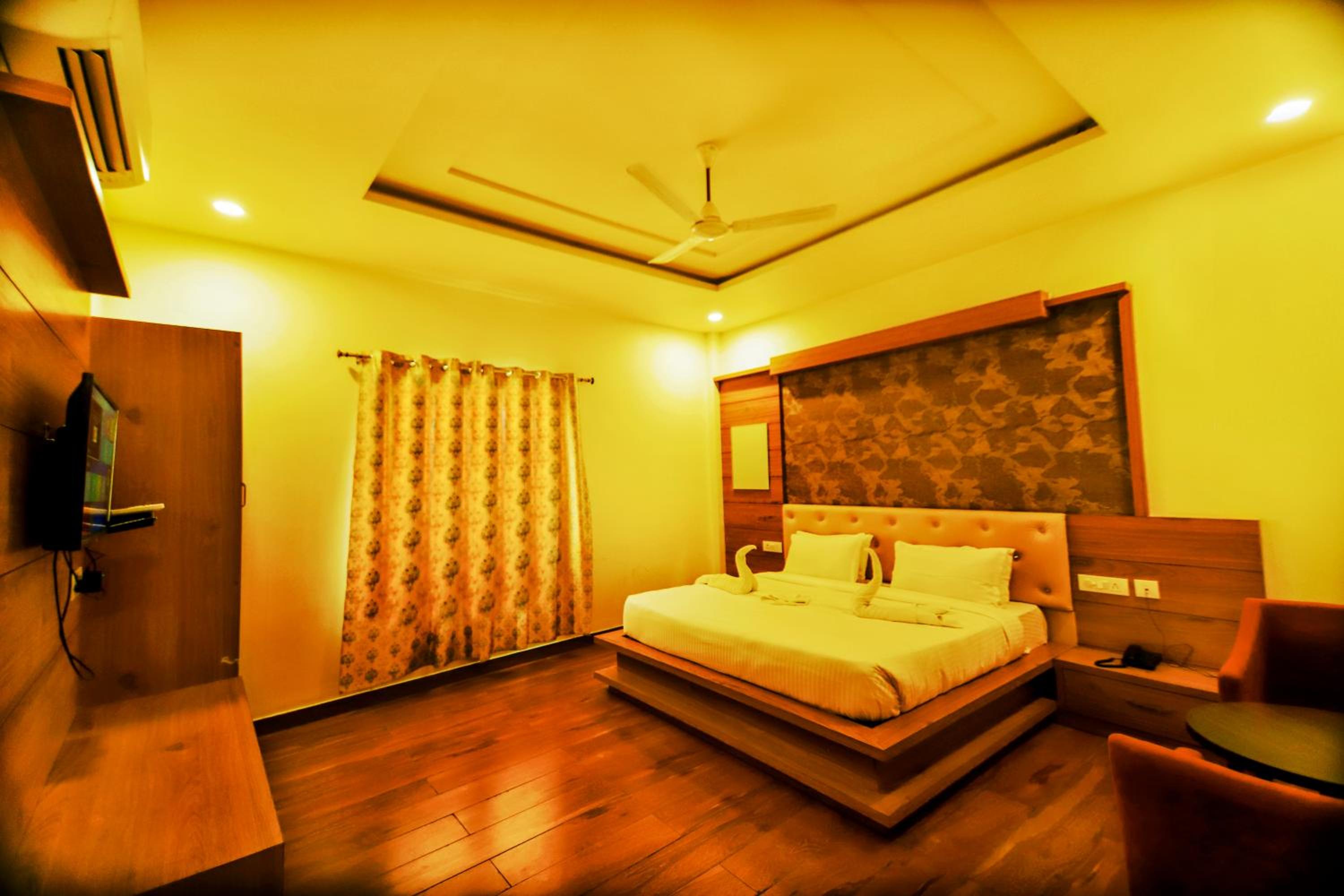 Deluxe Double Room photo 3