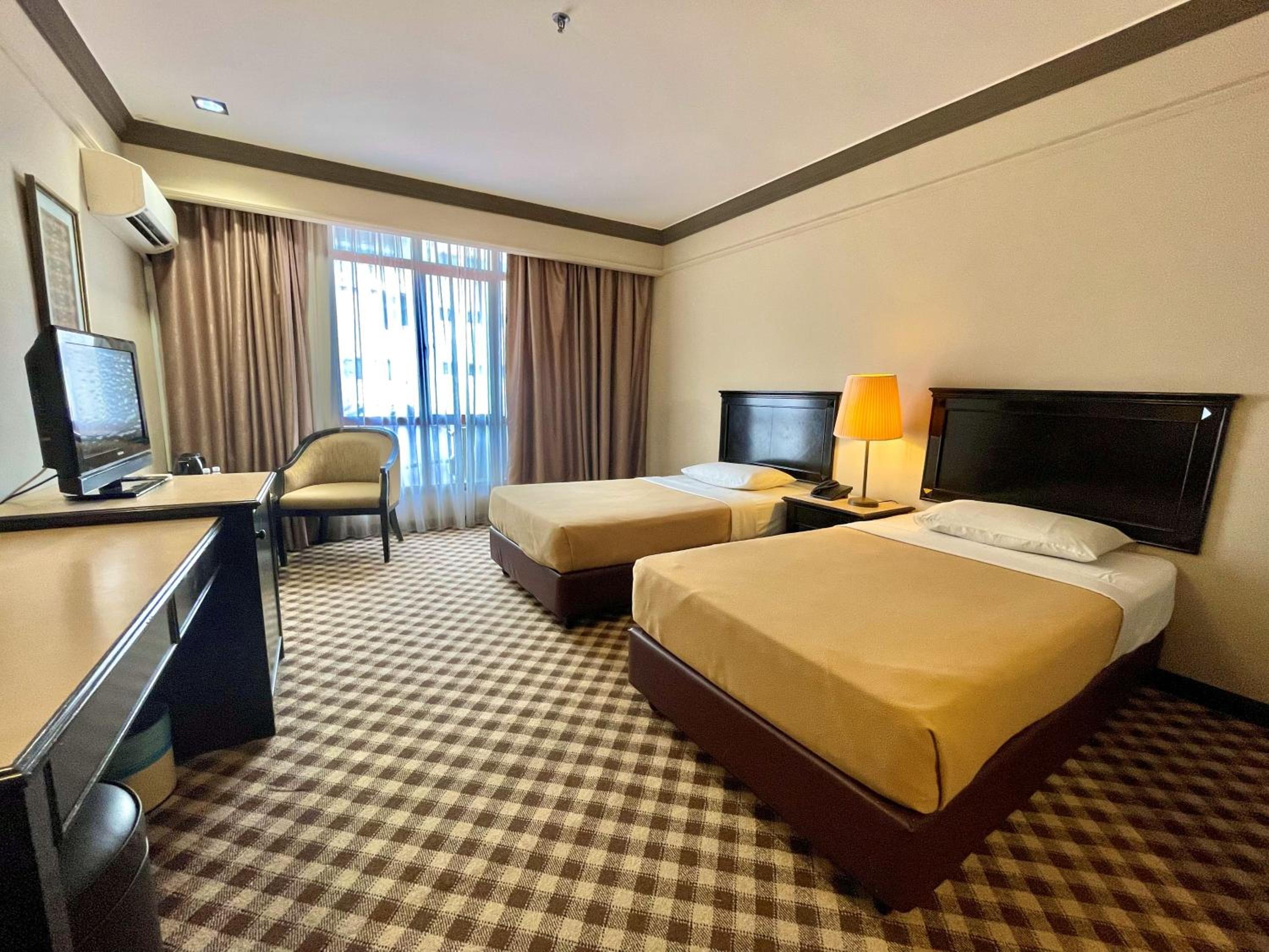 Deluxe Twin Room - Photo 14