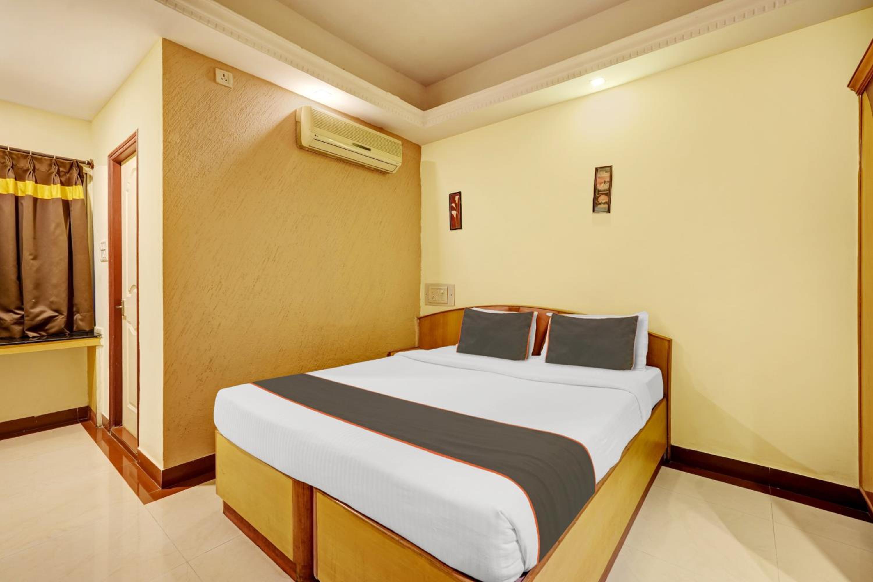 Classic Triple Room
