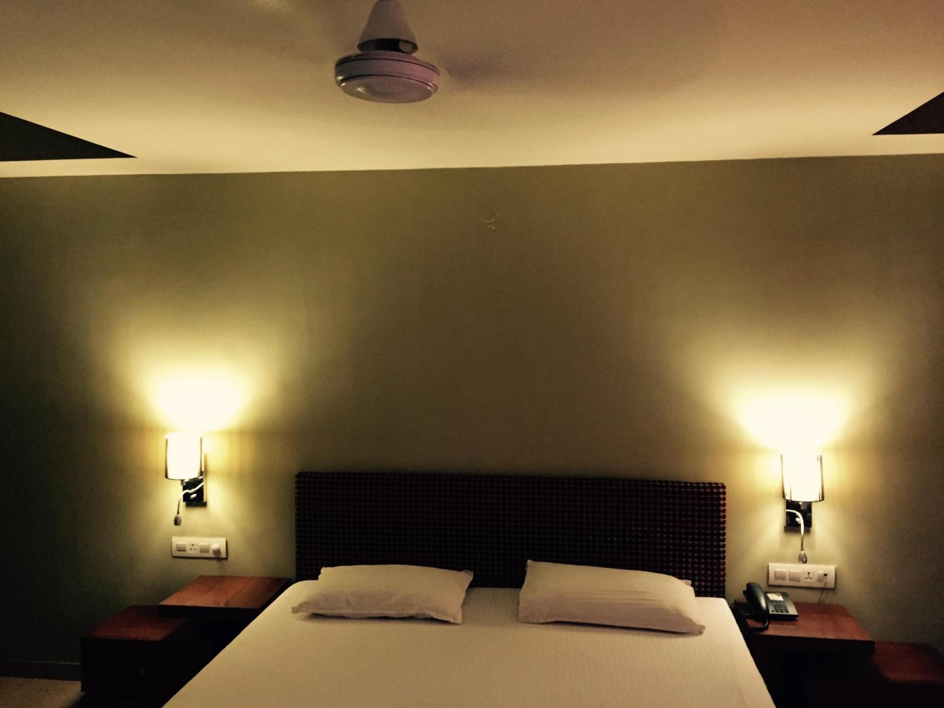 Deluxe Double Room - Photo 7