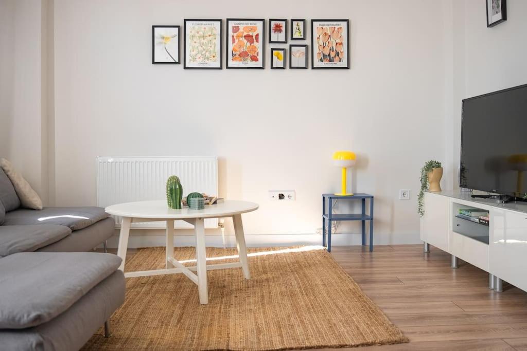 Two-Bedroom Deluxe Apartment photo 1