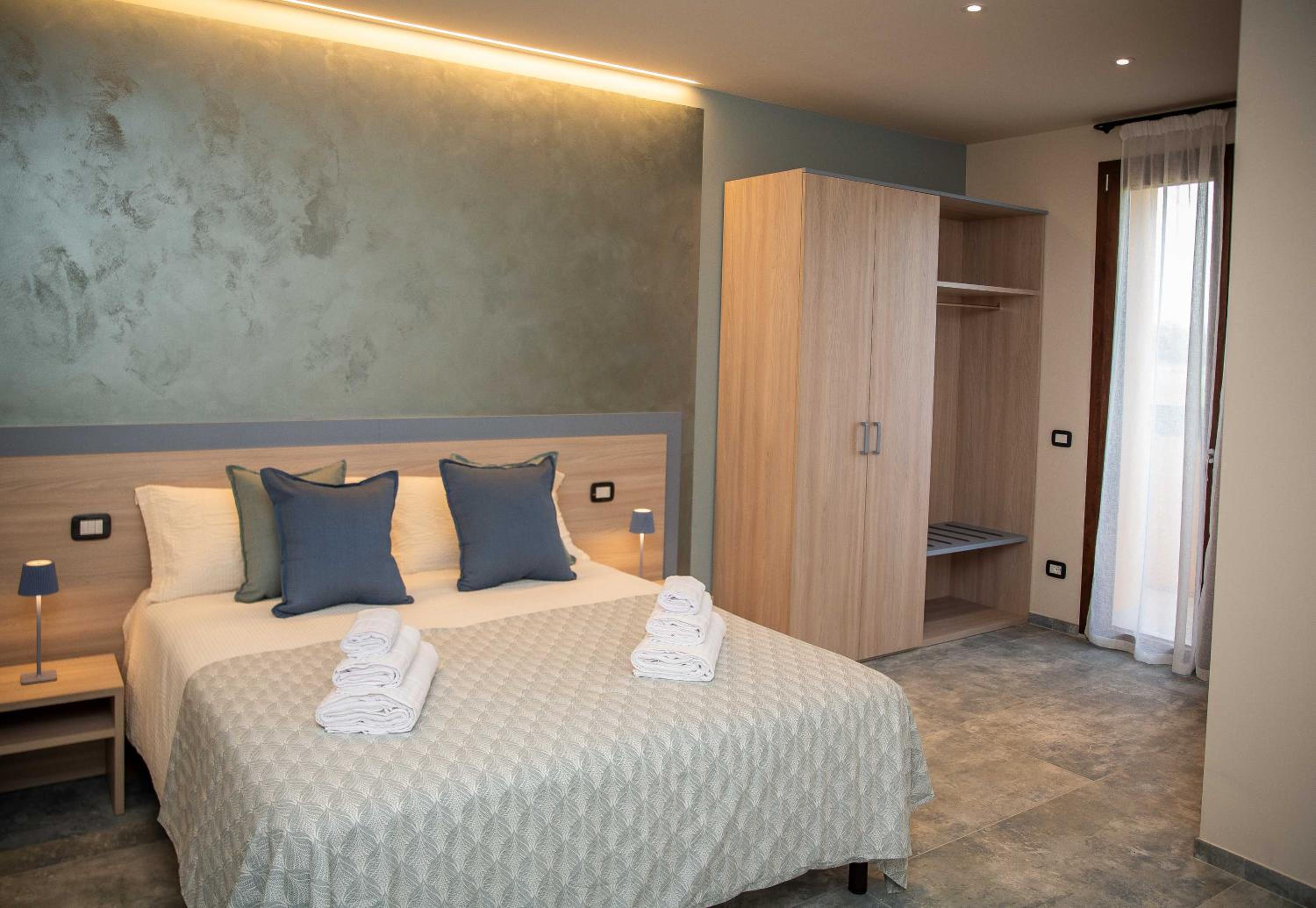 Triple Room with Balcony