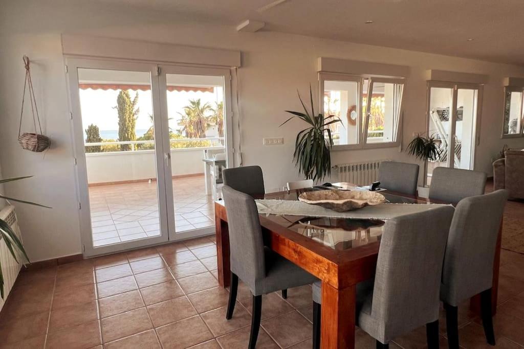 Villa photo 3