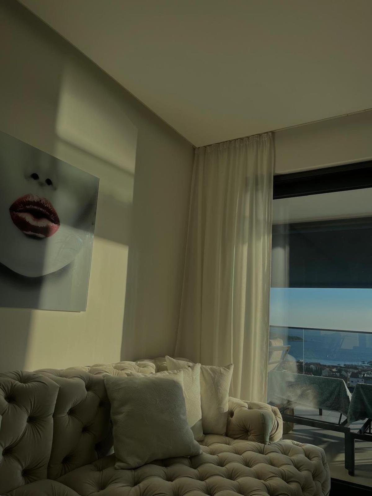 Deluxe Apartment photo 1