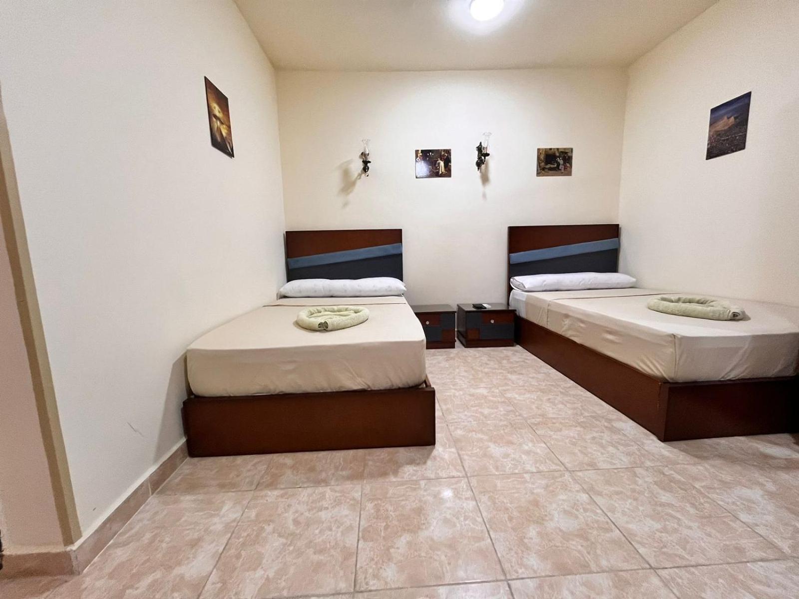 Economy Double Room - Photo 4