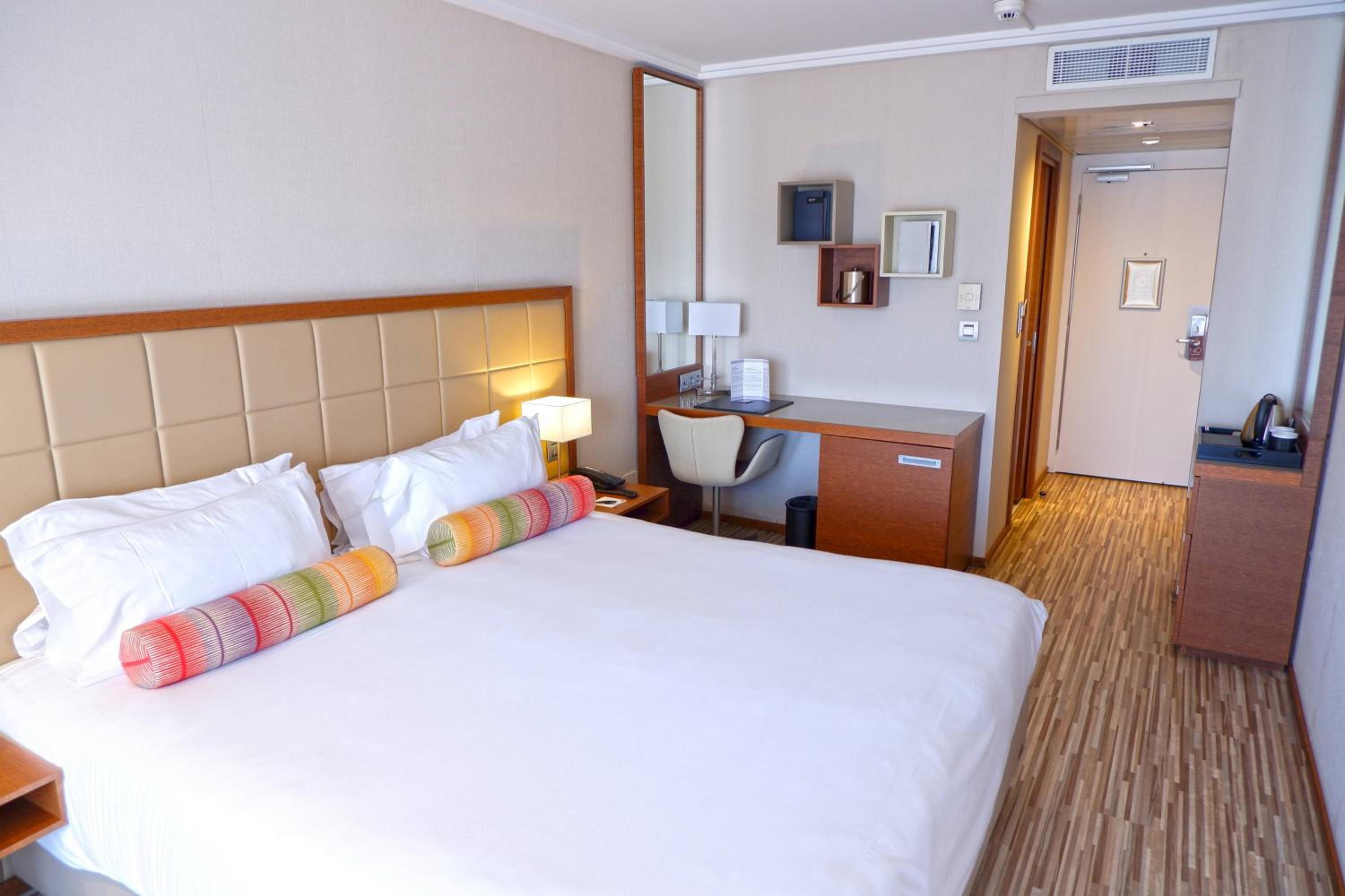 Double Room with Partial Sea View and Balcony
