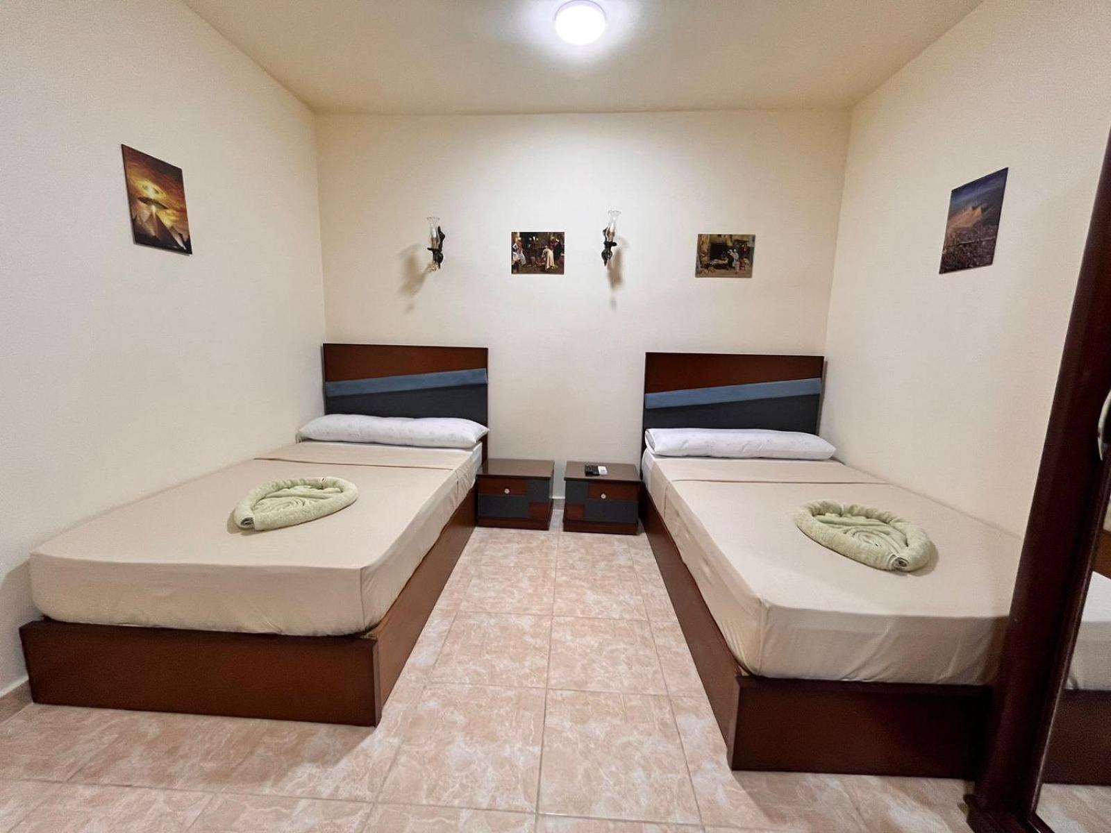 Economy Double Room - Photo 7