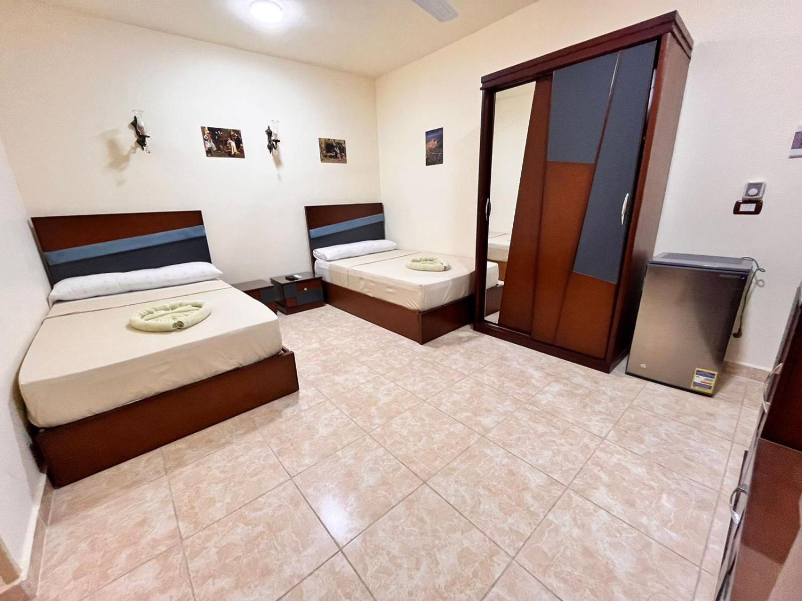 Economy Double Room - Photo 8