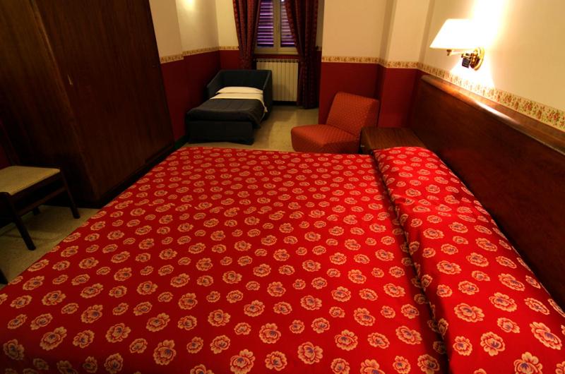 Quadruple Room - Photo 3