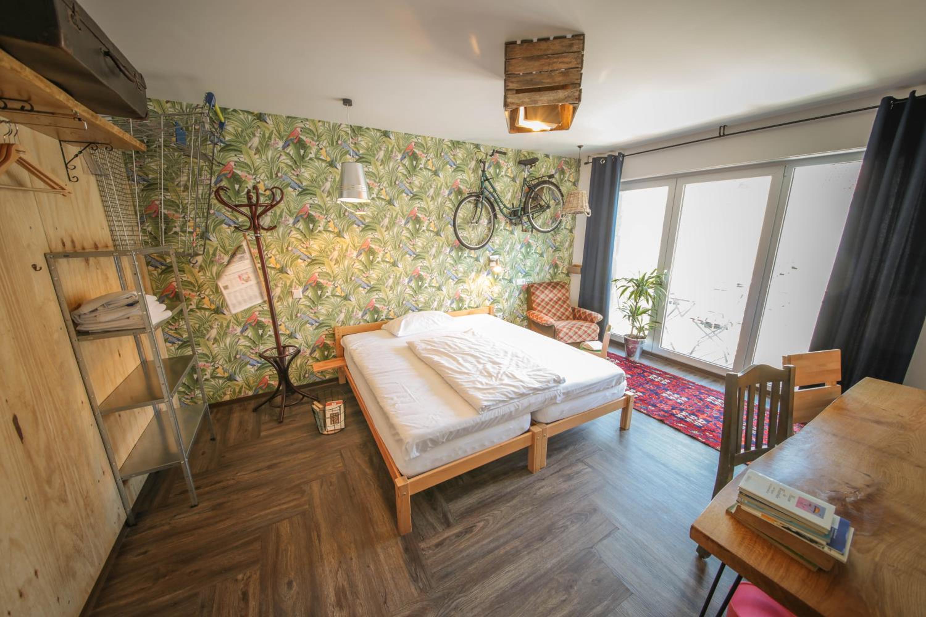 Double Room with Shared Bathroom photo 2