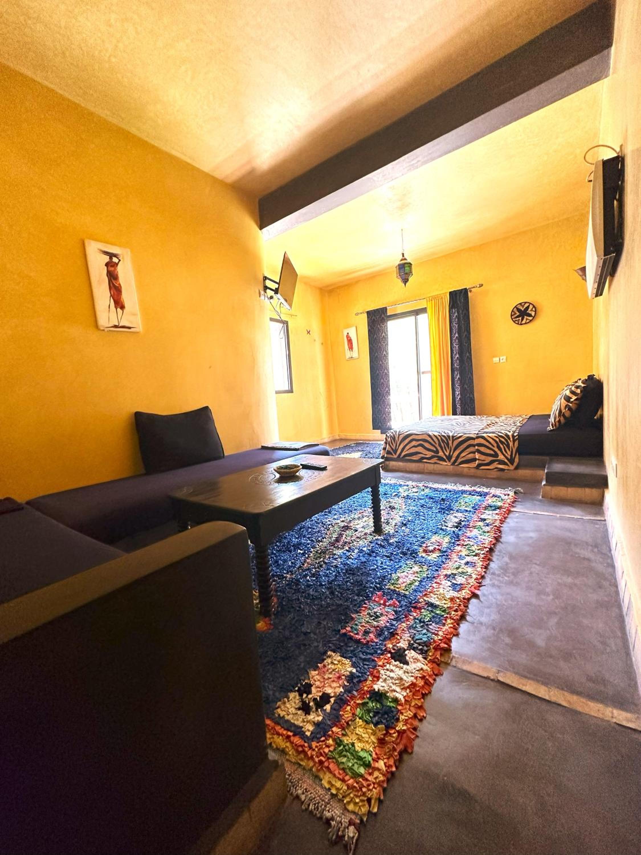 Deluxe Double Room with Balcony - Photo 7