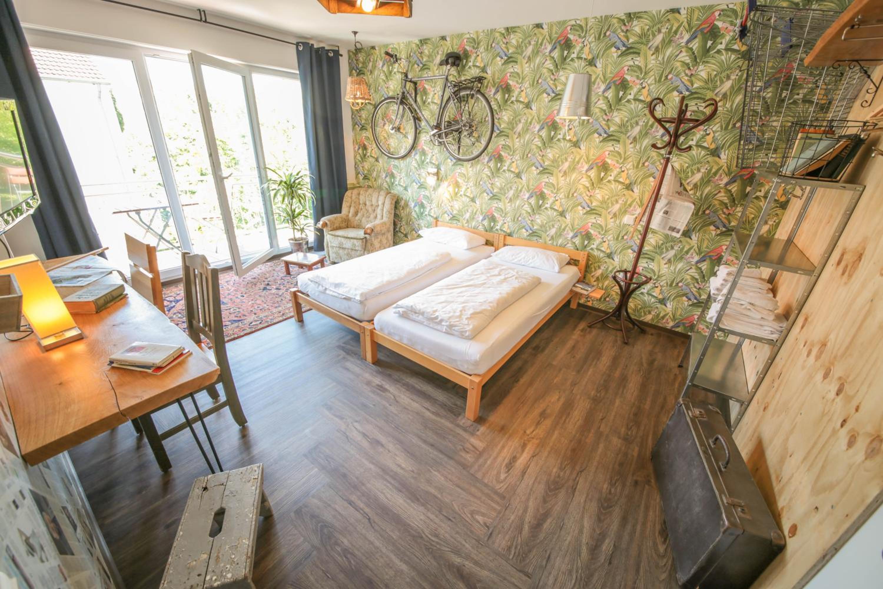 Three-Bedroom Apartment with Balcony photo 3