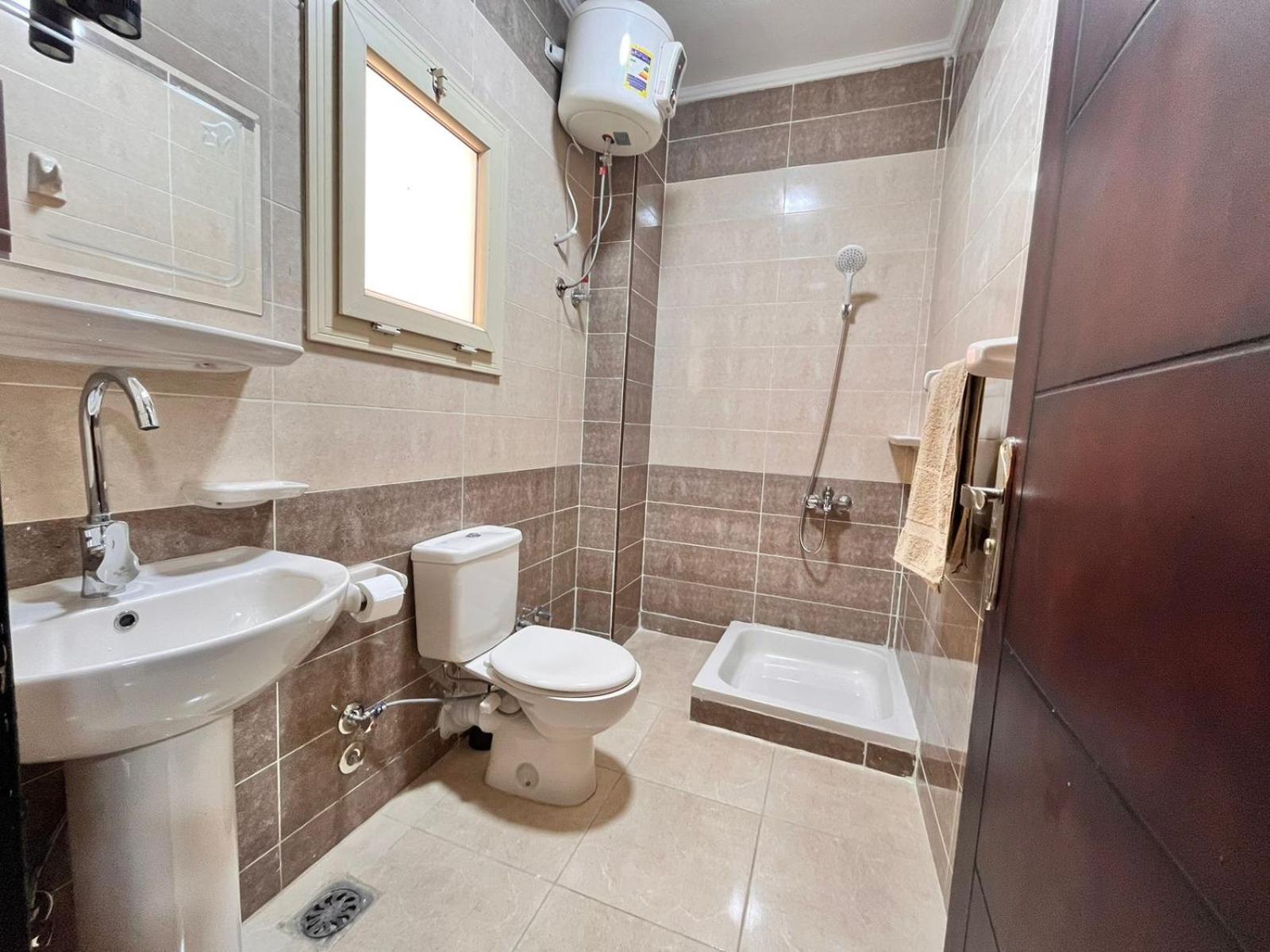 Economy Double Room - Photo 20