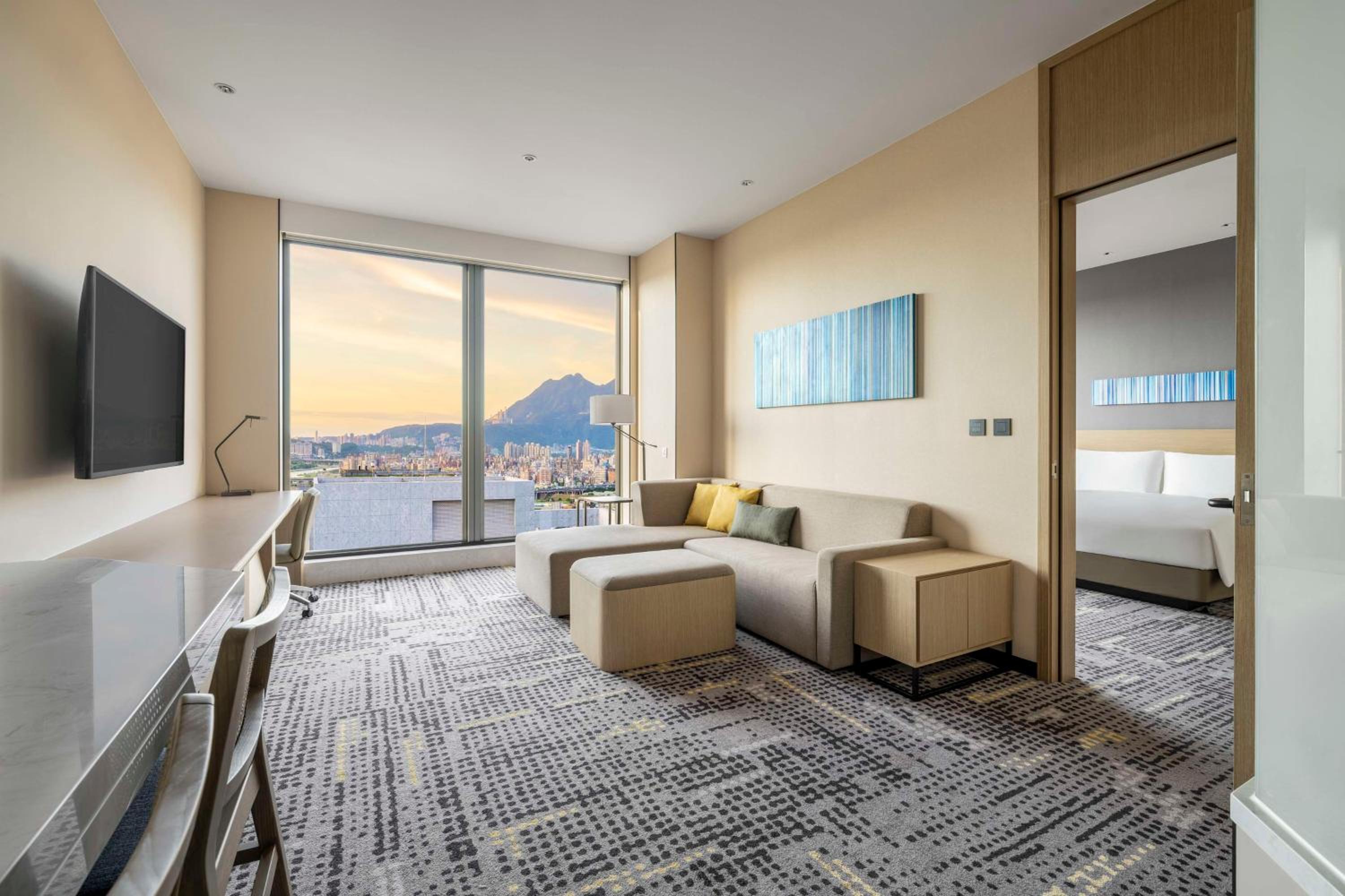 King Suite - Photo 1