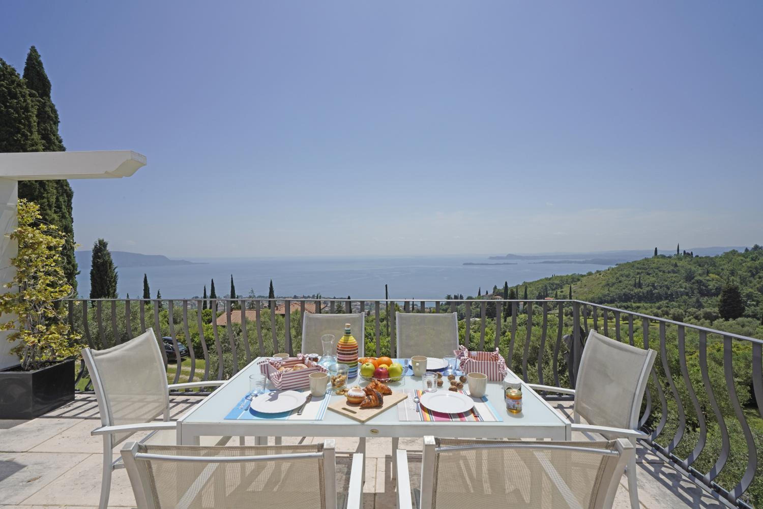 One-Bedroom Villa photo 2