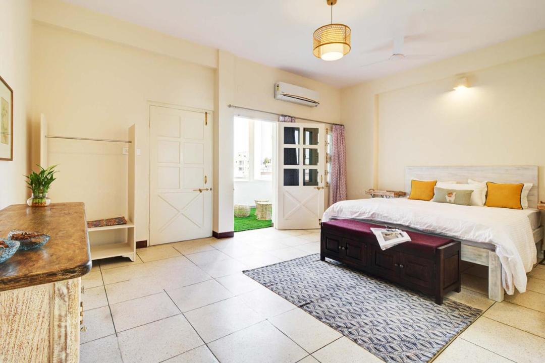 Three-Bedroom House photo 3