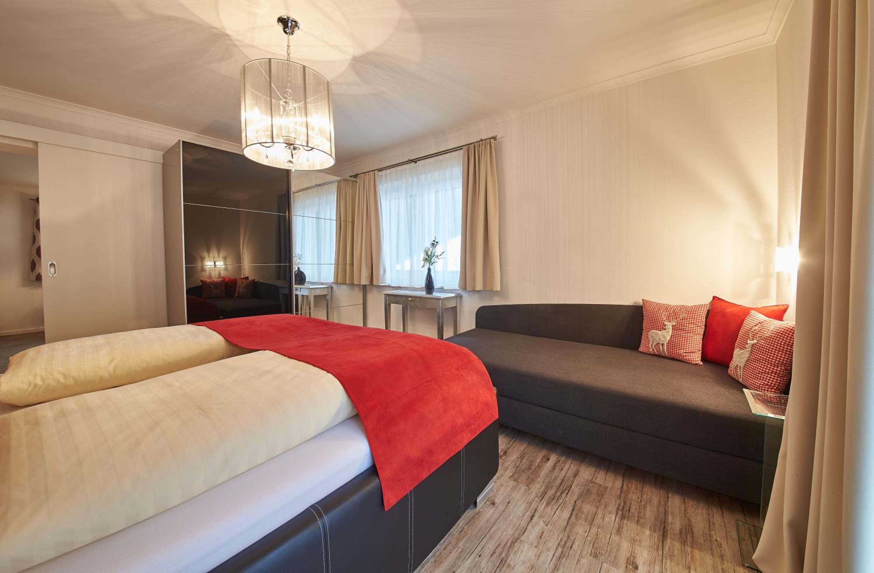 One-Bedroom Apartment With Balcony photo 2