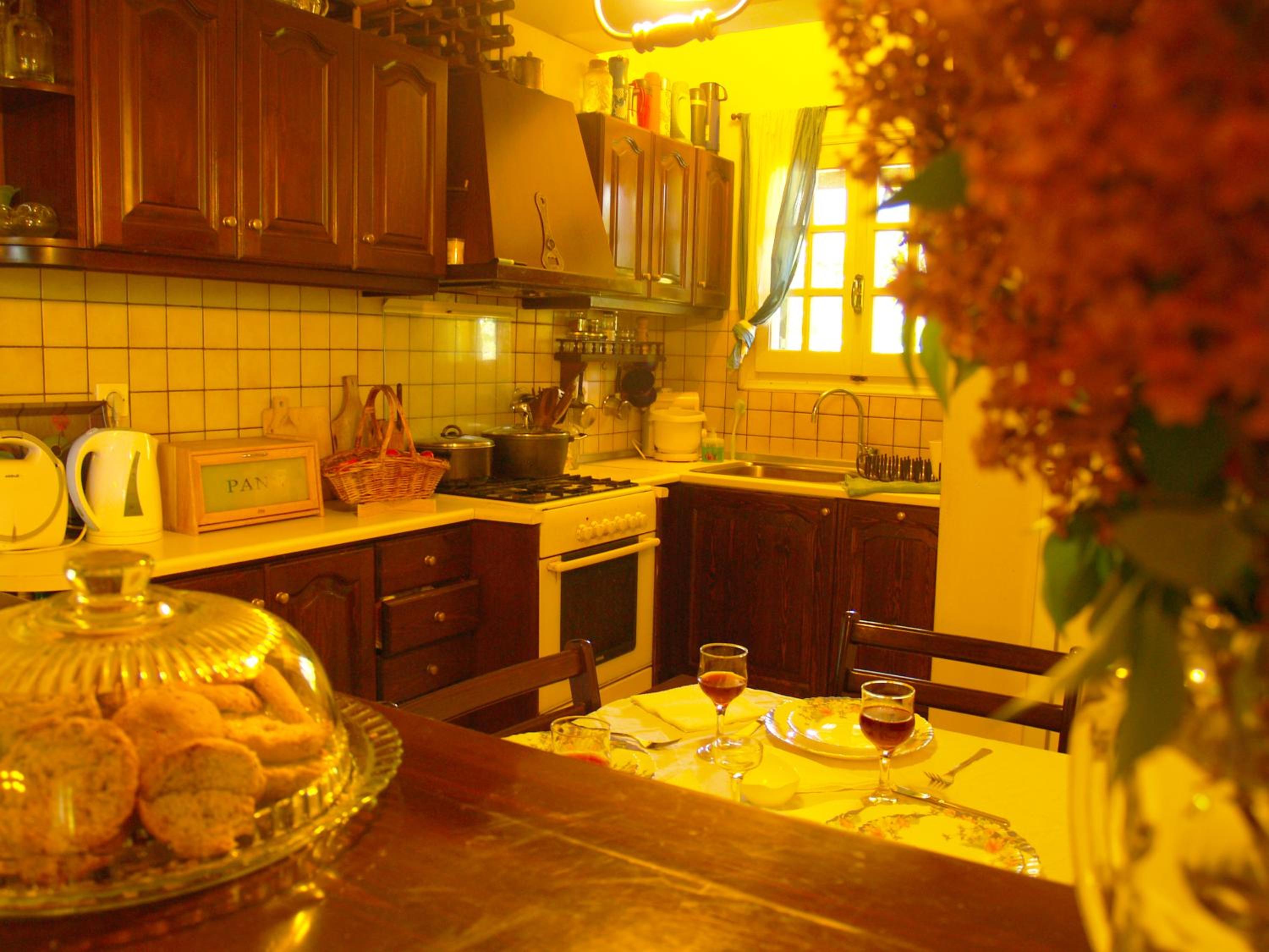 Apartment photo 2