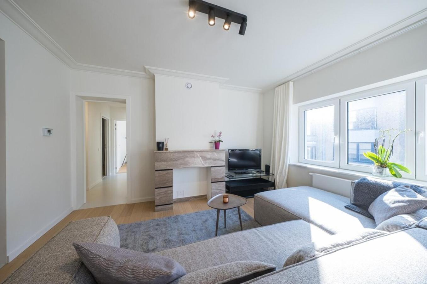 Three-Bedroom Apartment photo 1