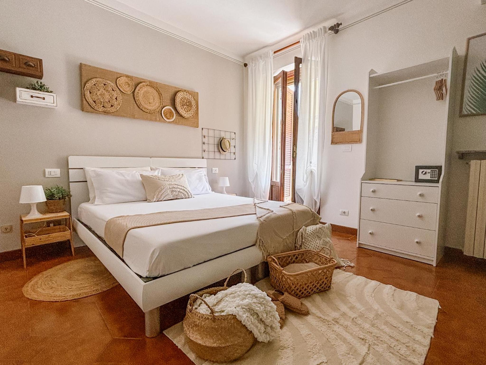 Queen Room with Balcony photo 3