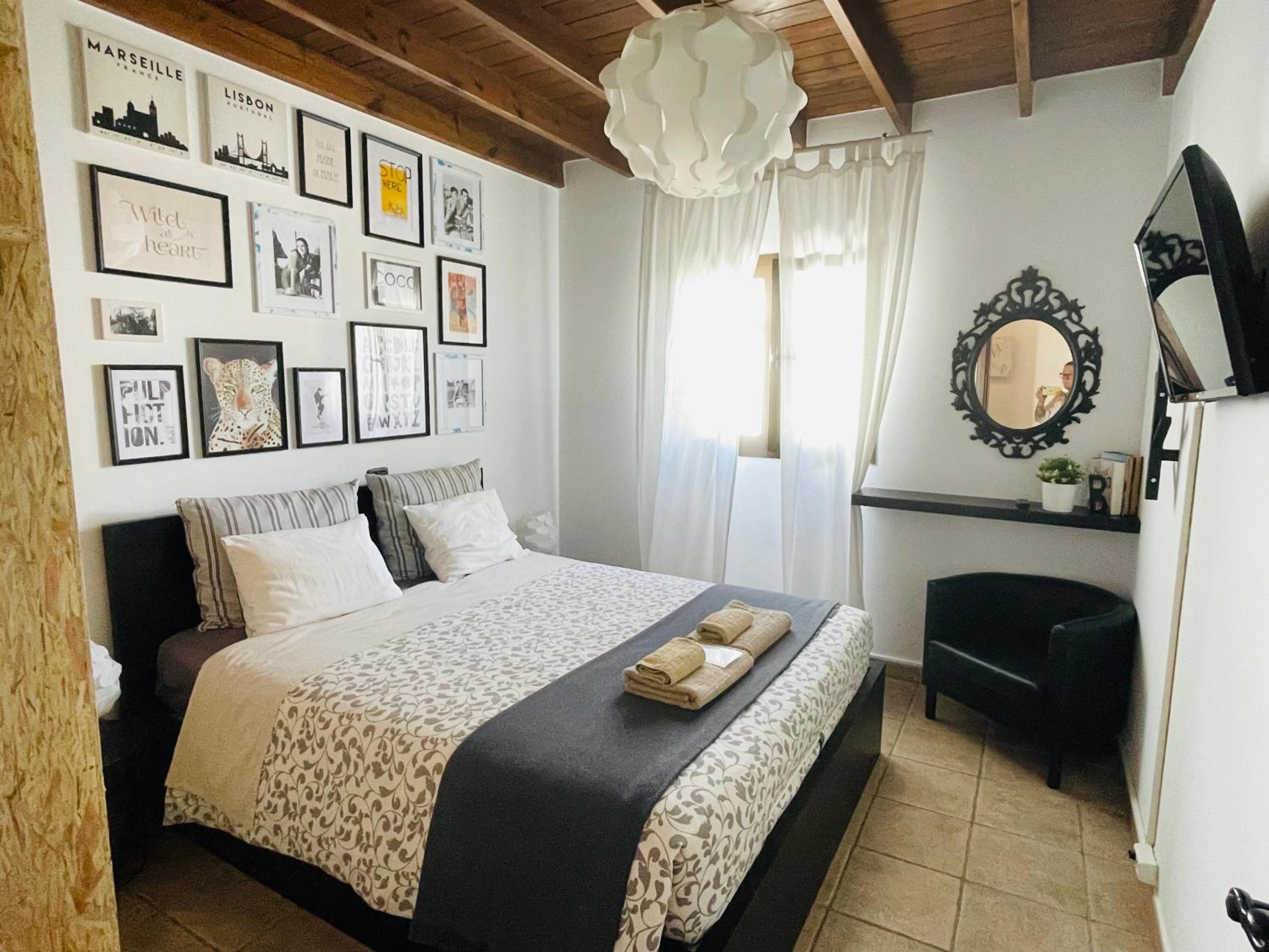 Double Room with Shared Bathroom