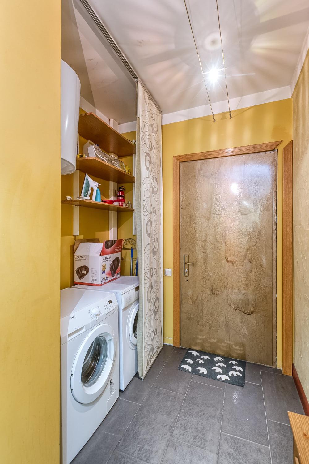 Studio Apartment - Photo 24