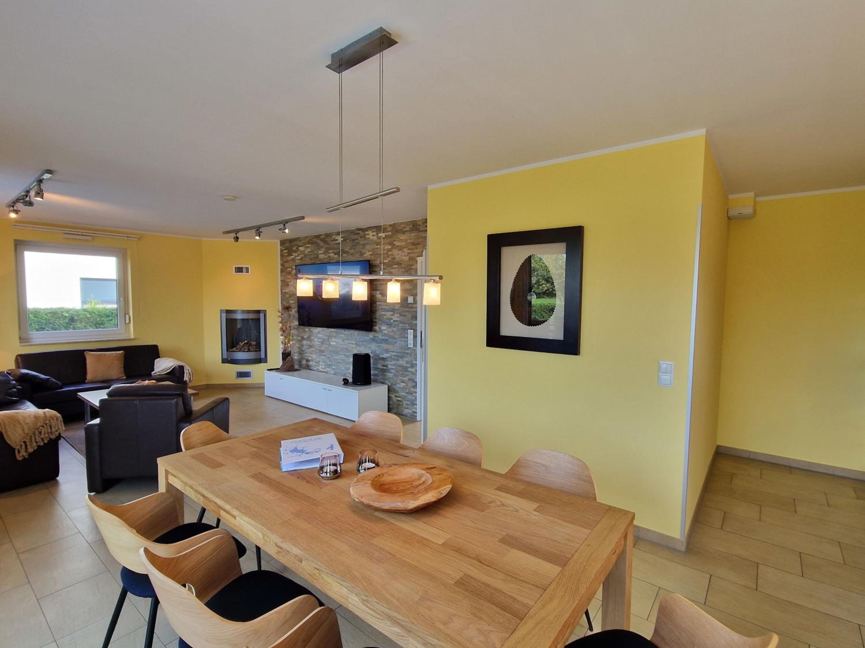 Four-Bedroom House photo 2