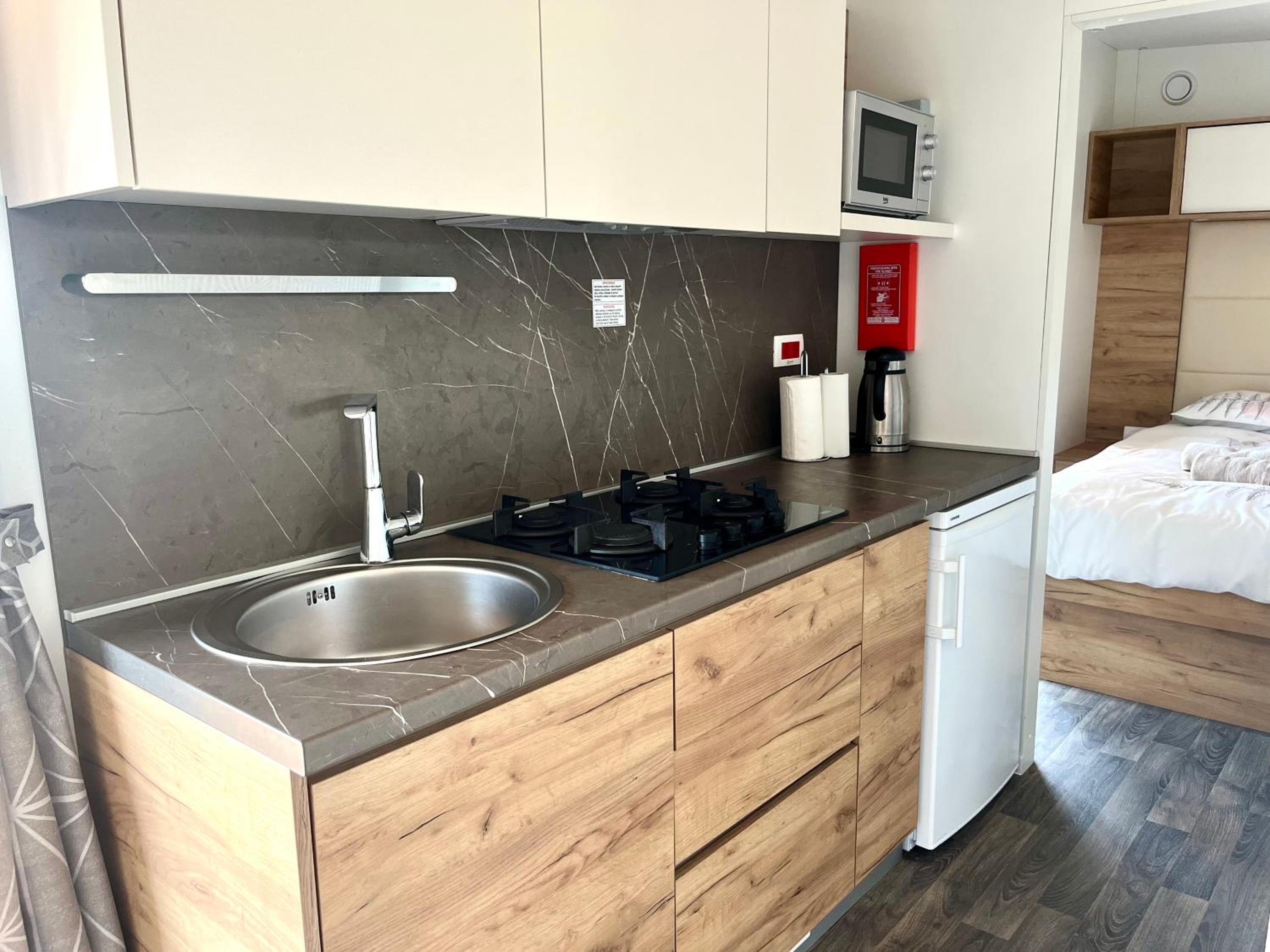 Two-Bedroom Bungalow - Photo 18