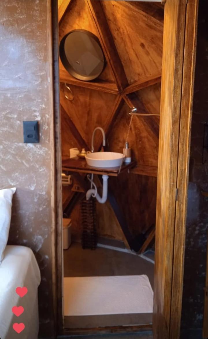 Apartment with Shower photo 3