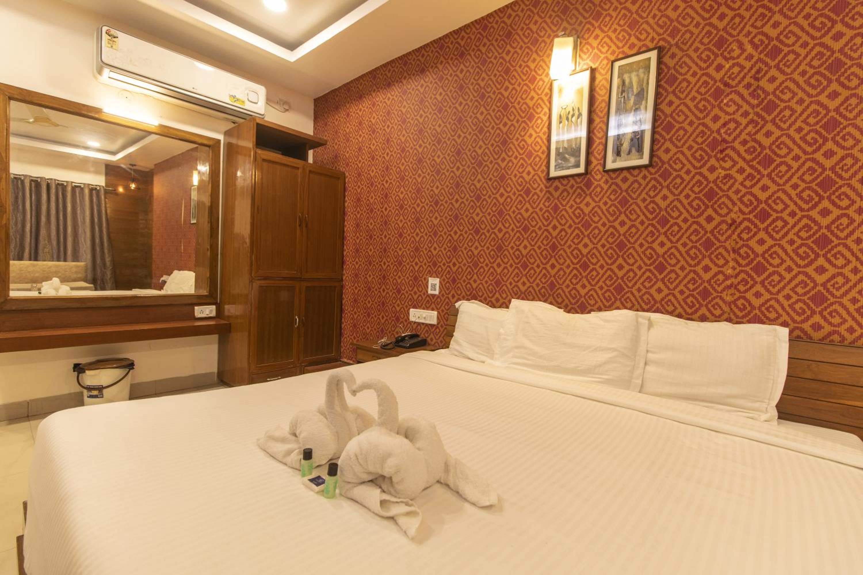 Deluxe Room - Photo 9
