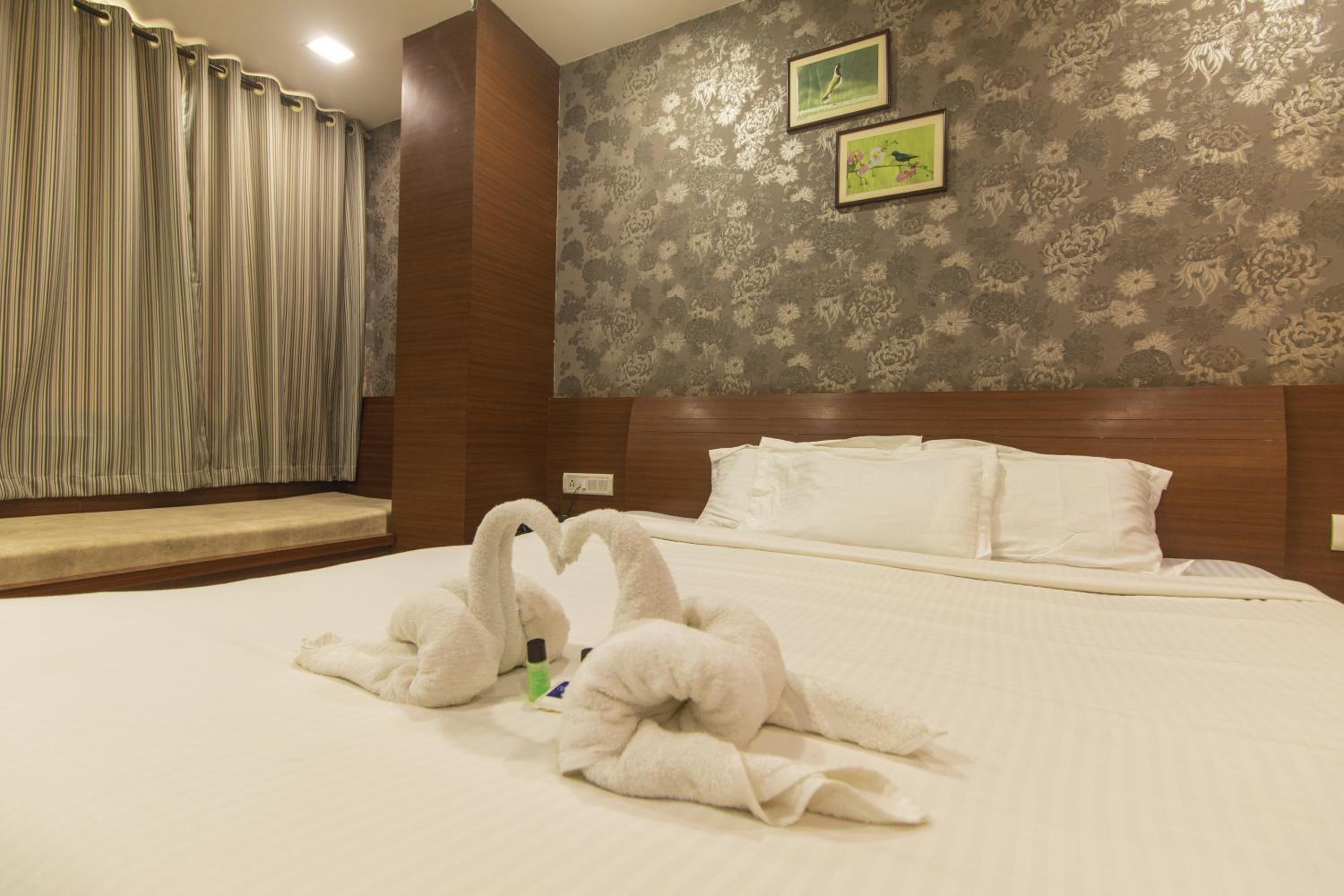 Superior King Room - Photo 4