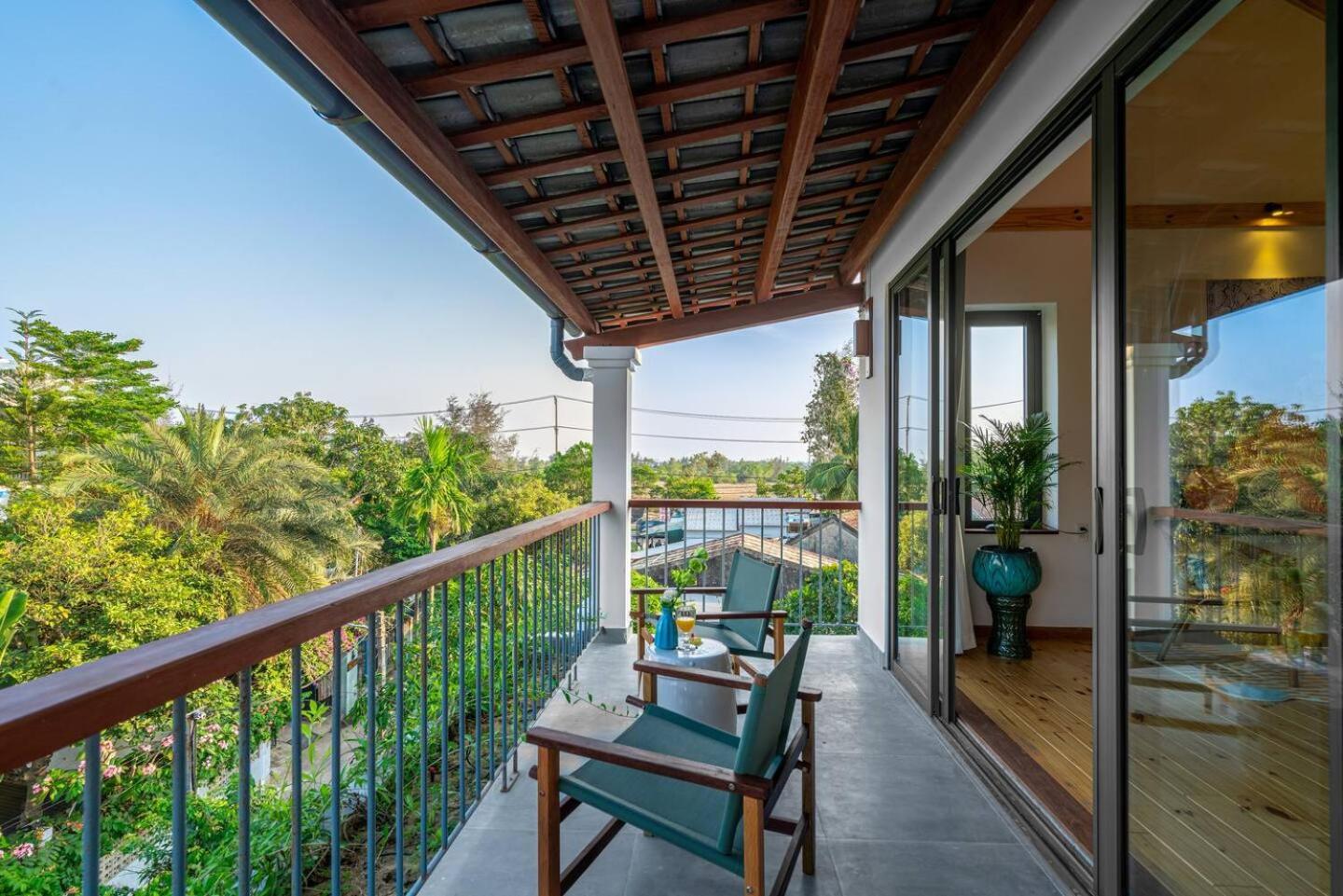 Villa photo 3