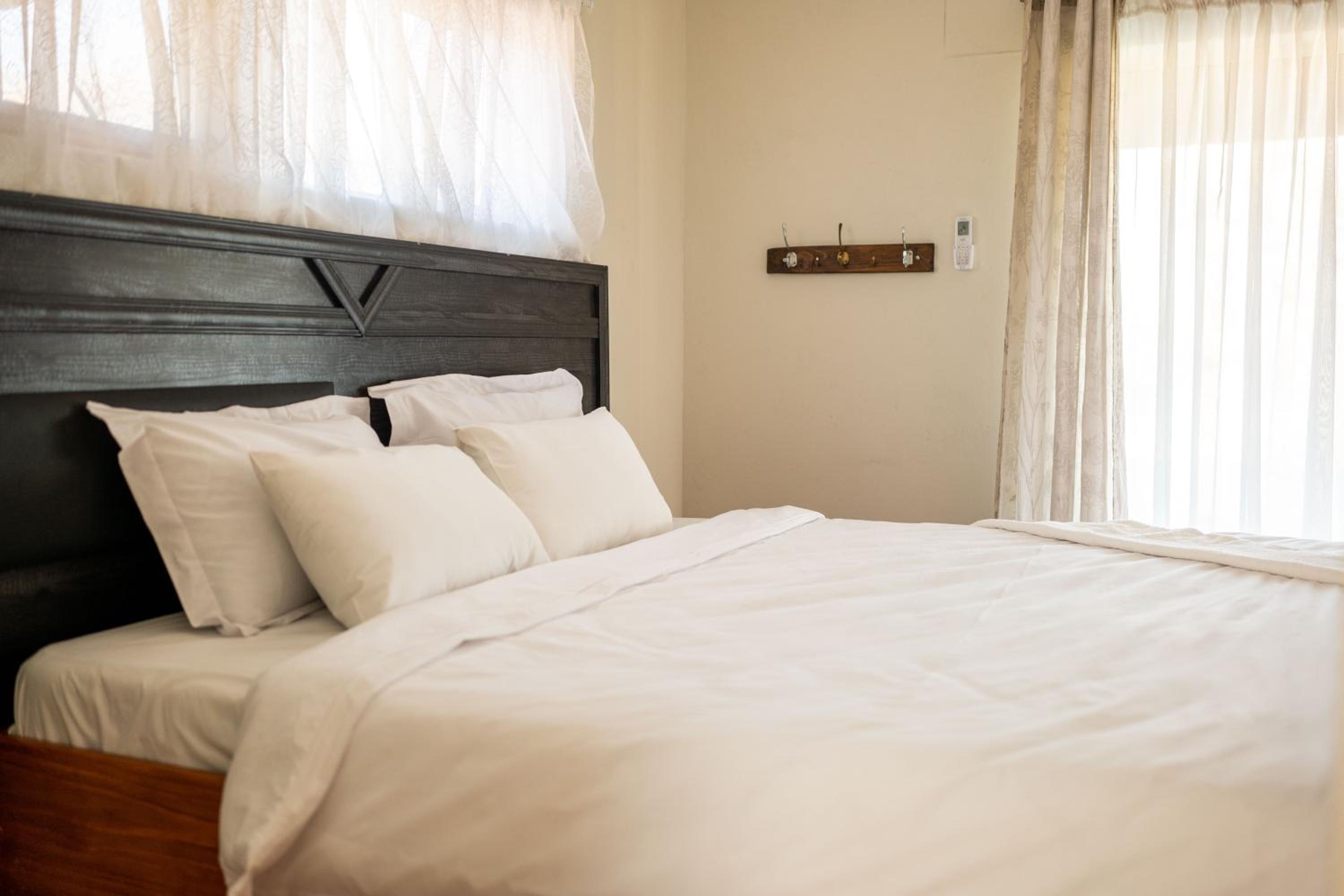 Deluxe Family Suite photo 1