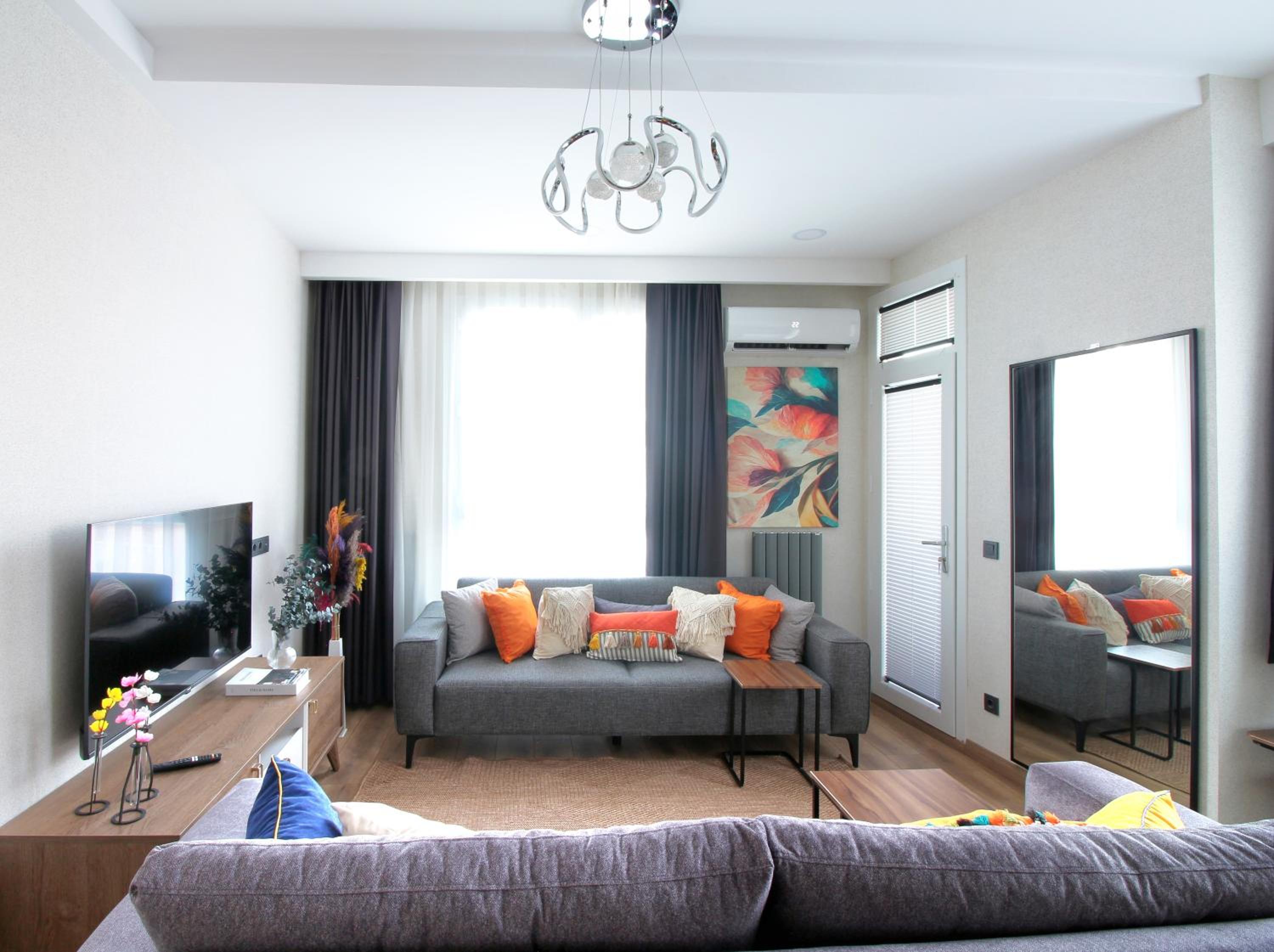 Two-Bedroom Apartment with Balcony photo 1