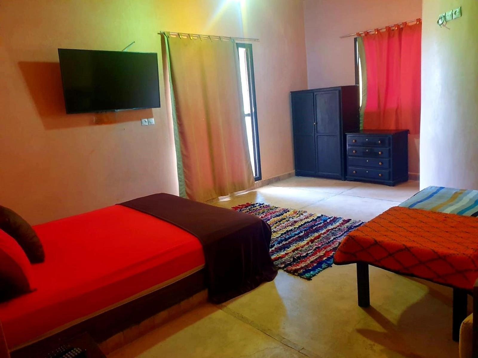 Family Room - Photo 5
