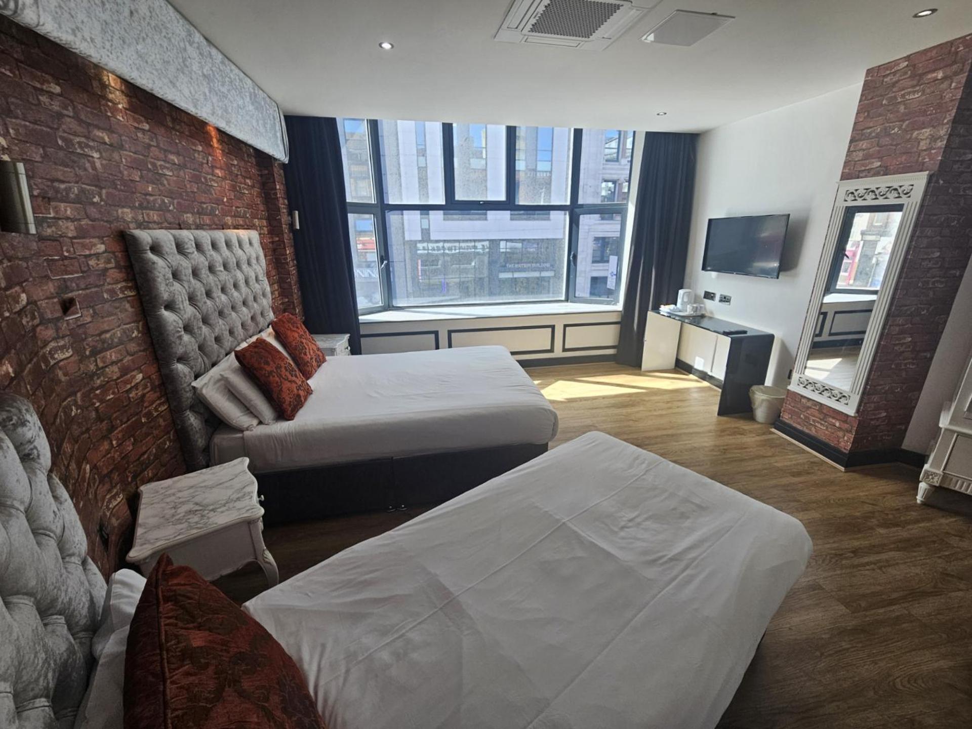 Classic Triple Room - Photo 3