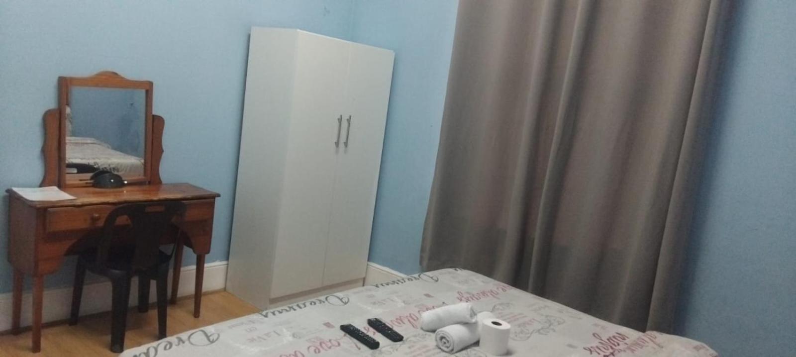 Double Room - Photo 3