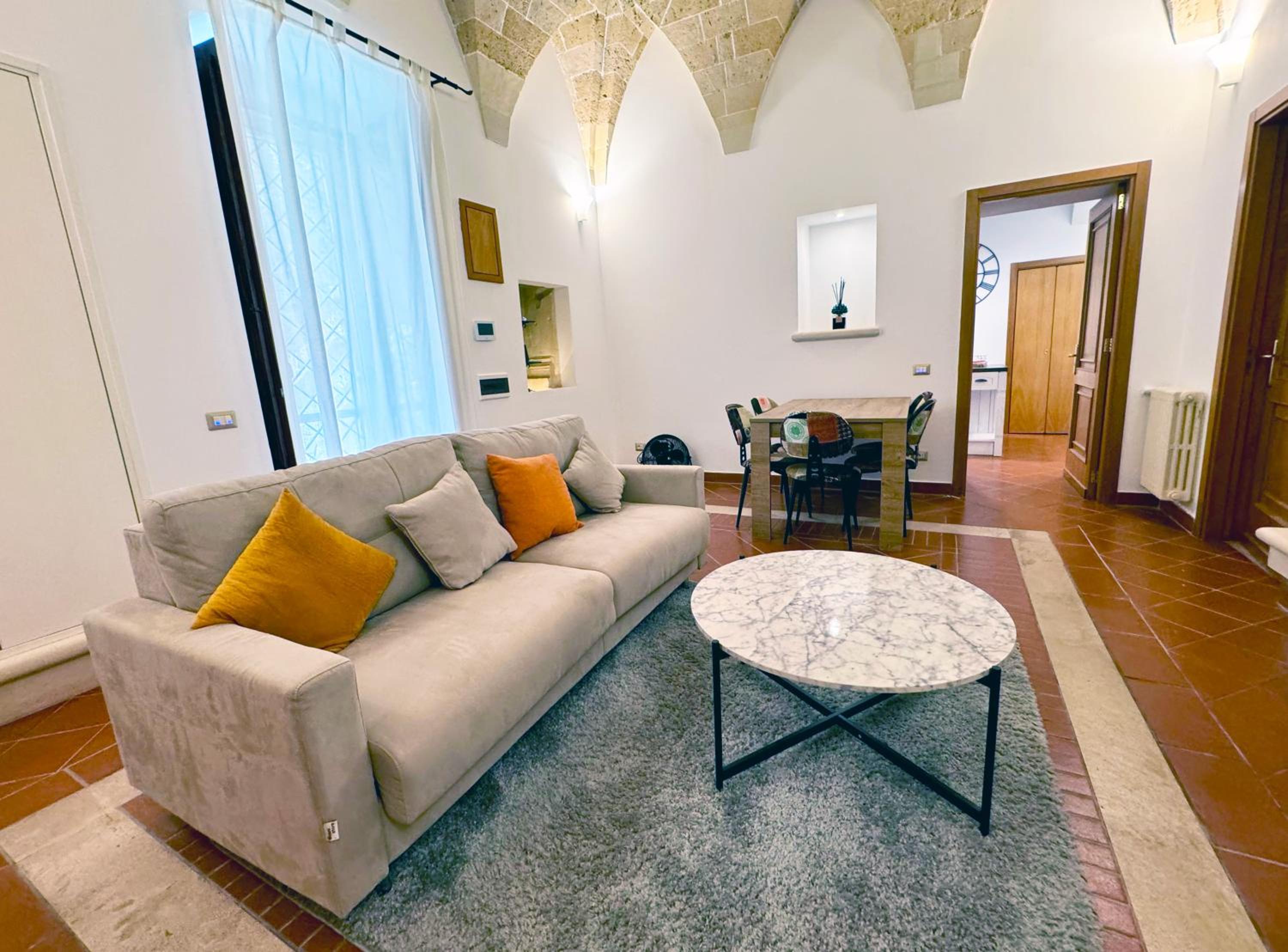 One-Bedroom Deluxe Apartment
