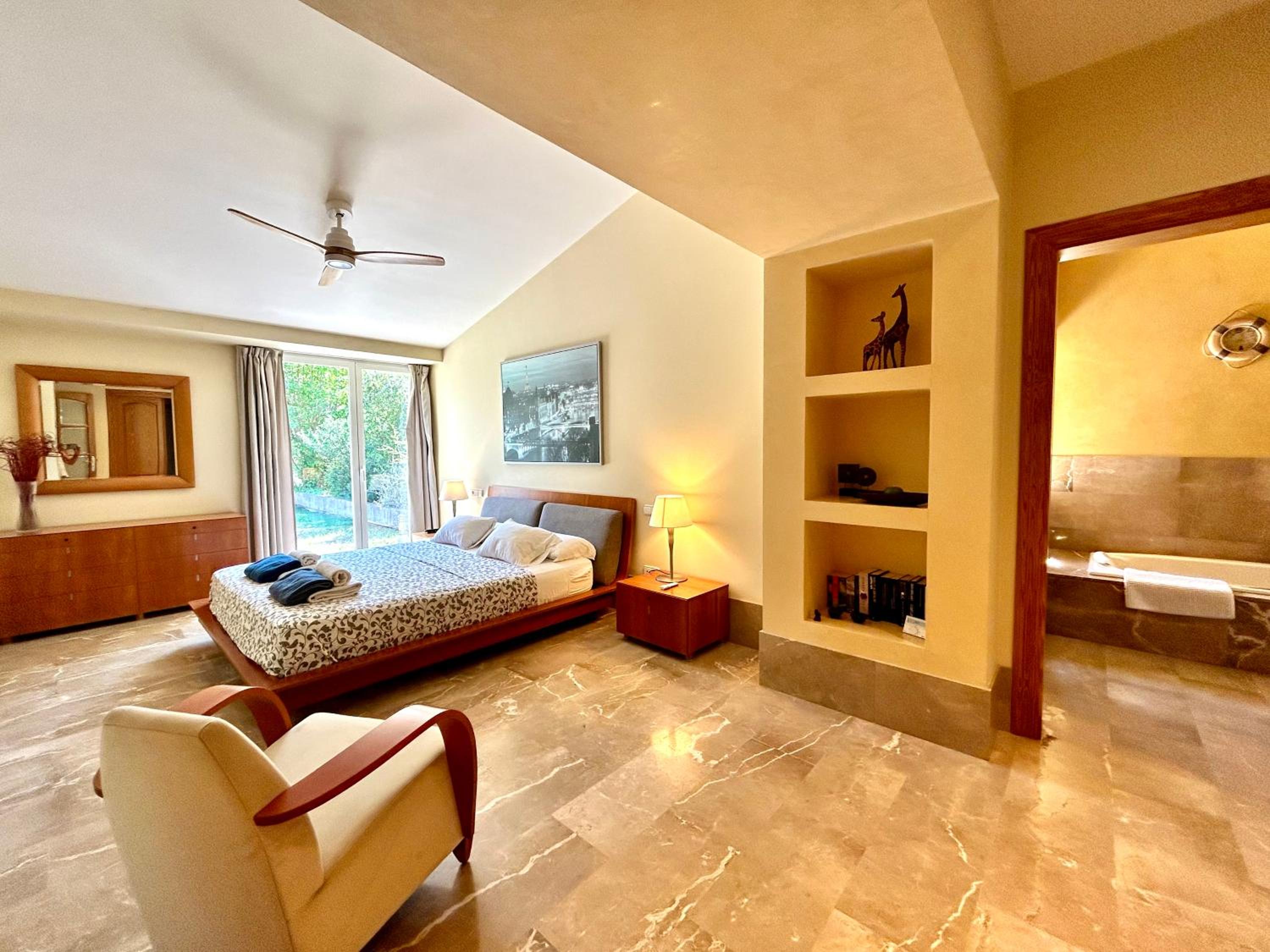 Casa de cuatro habitaciones