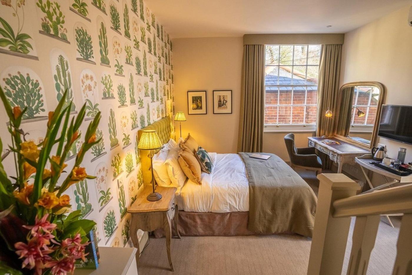 Standard Double or Twin Room photo 2