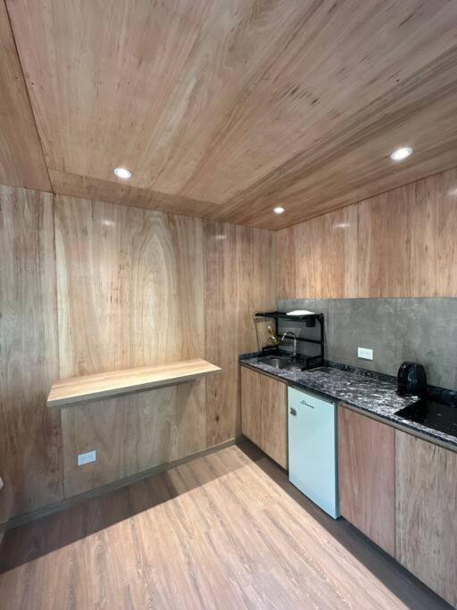 One-Bedroom House photo 2
