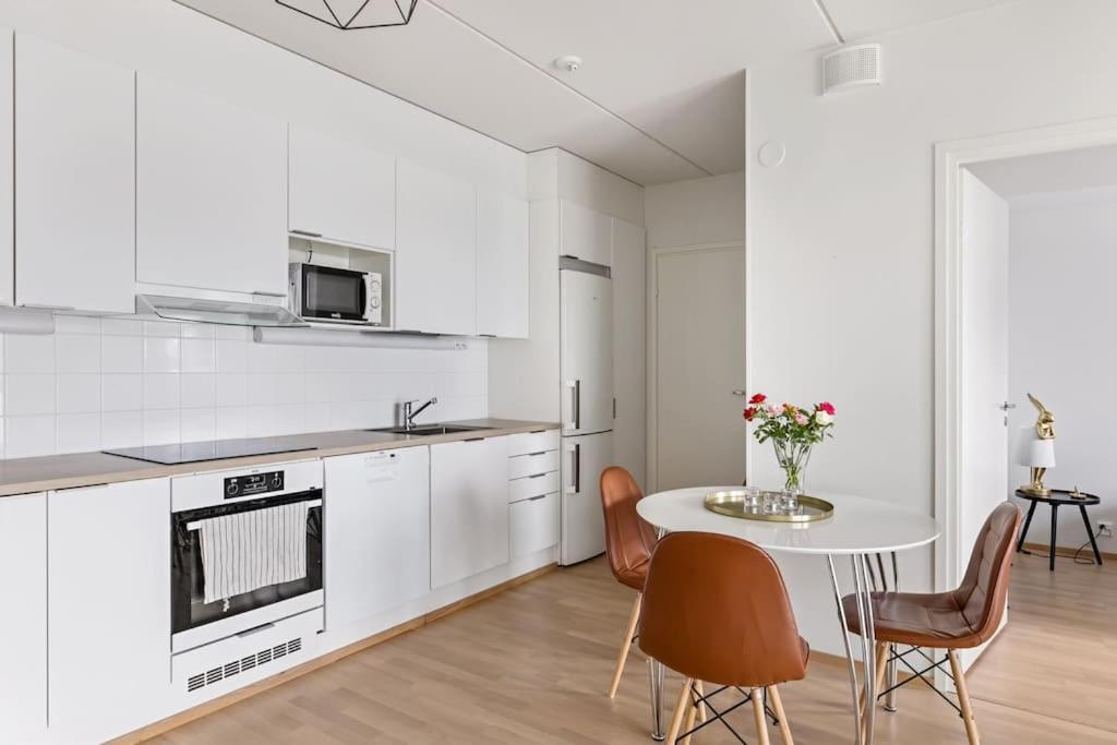 One-Bedroom Apartment photo 3