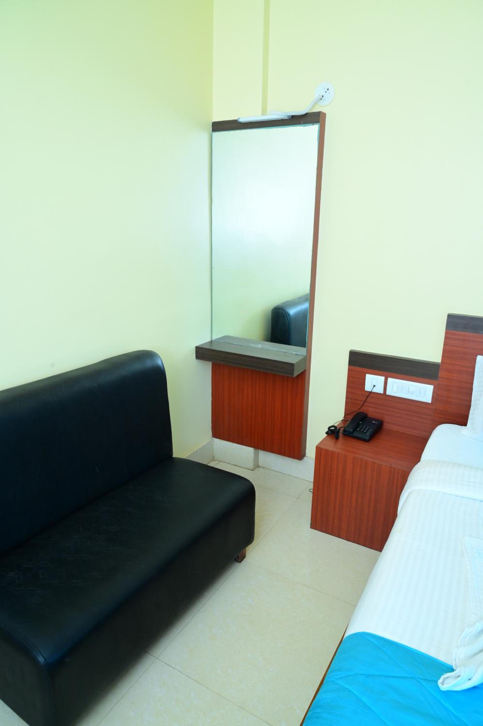 Standard King Room