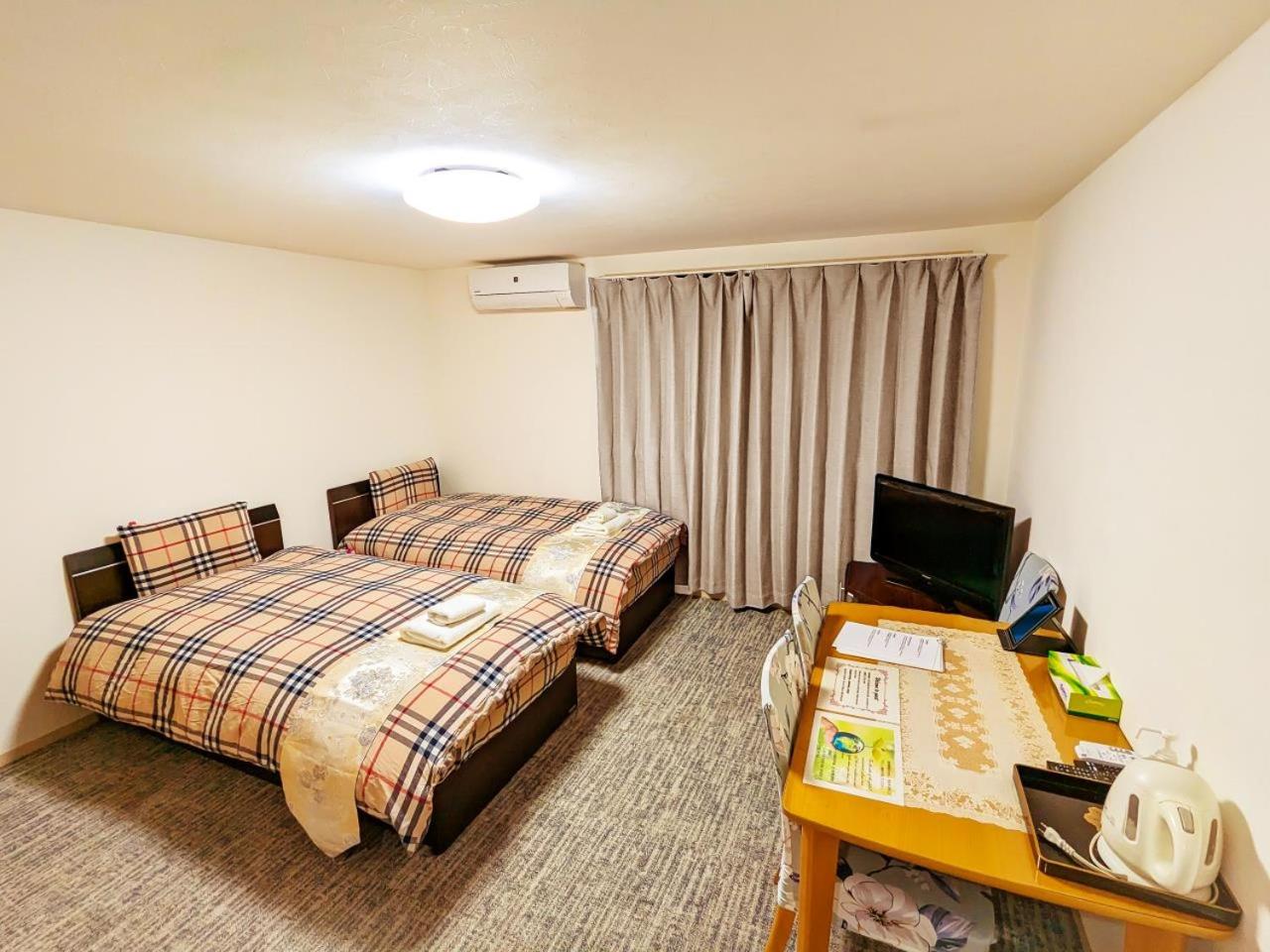 Economy Twin Room