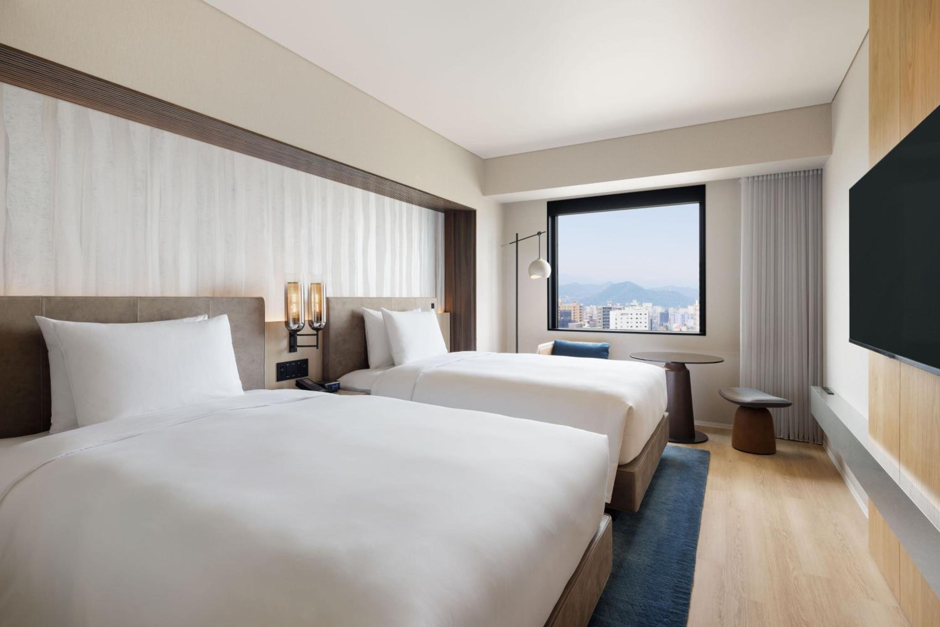Deluxe Twin Room photo 3