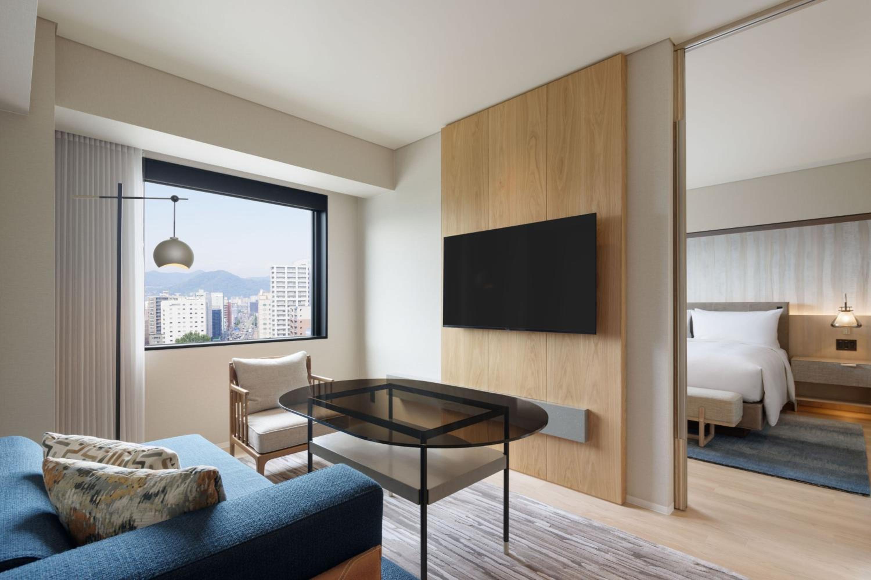 One-Bedroom King Suite  photo 3
