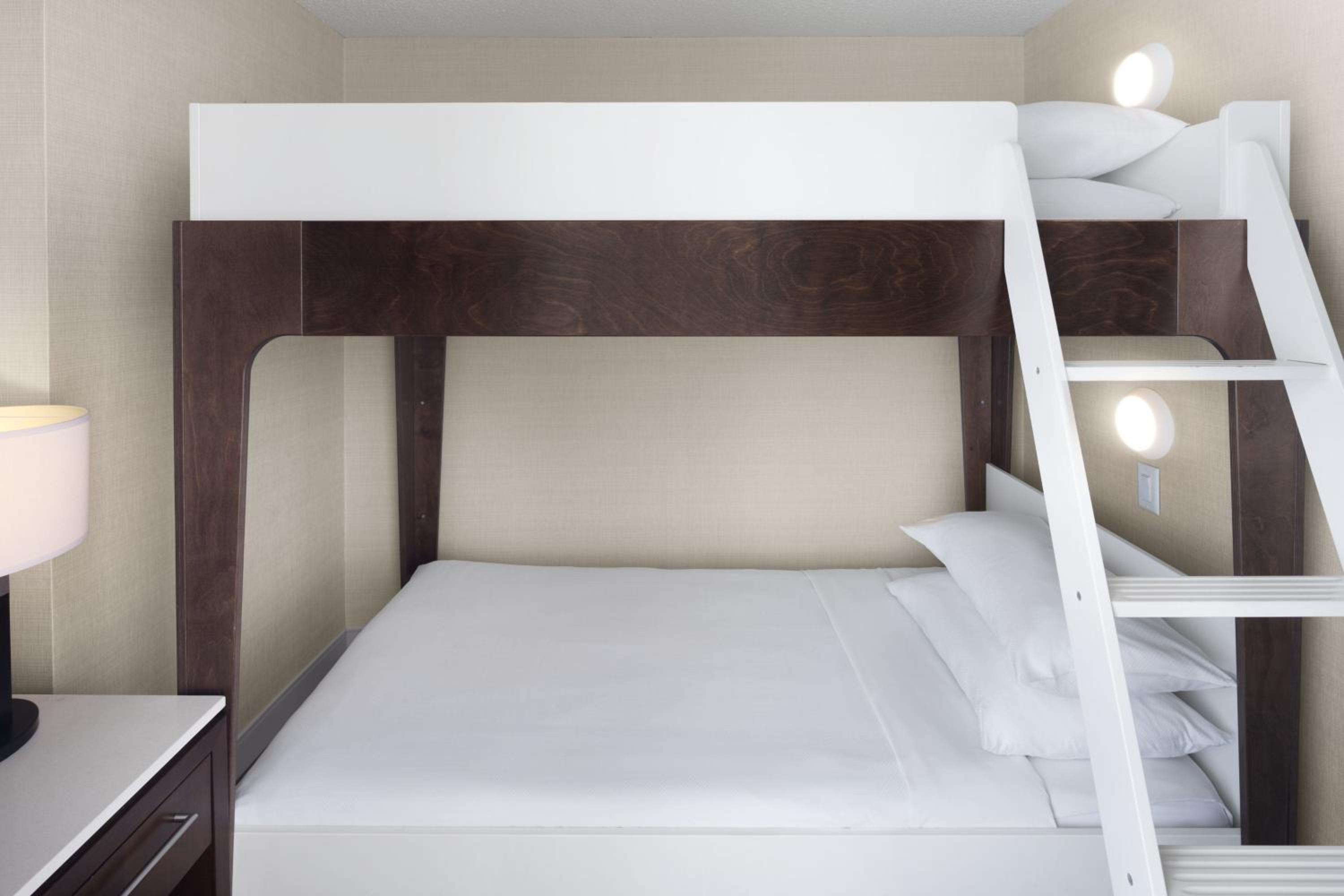 Kid Zone Room, Larger Guest room