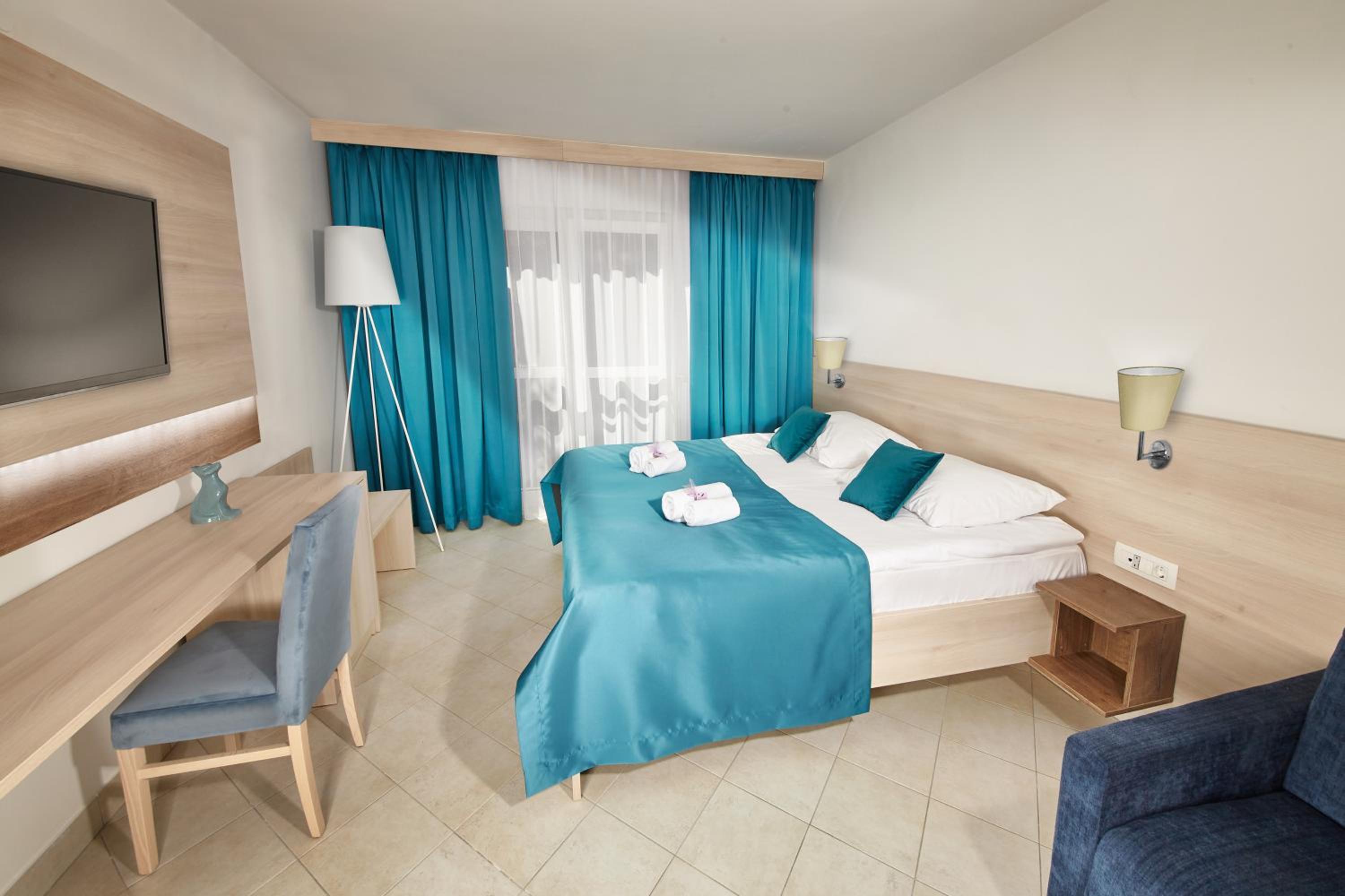 Double or Twin Room with French Balcony